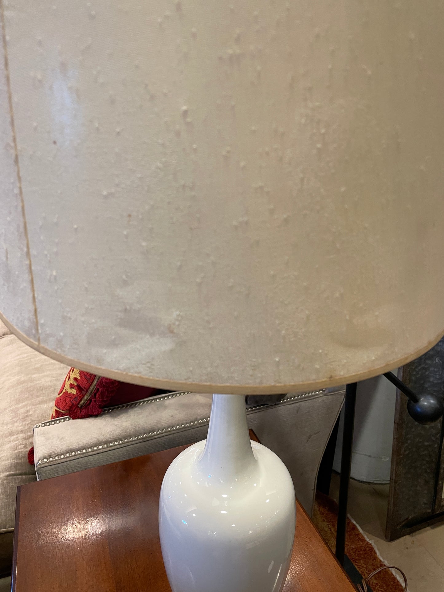 Honi Chilo Mid Century glazed Lamp (0OV004)
