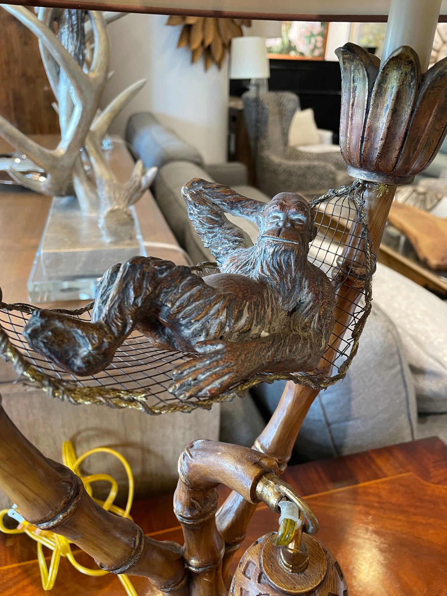 Resin Monkey Lamp (0L701O)