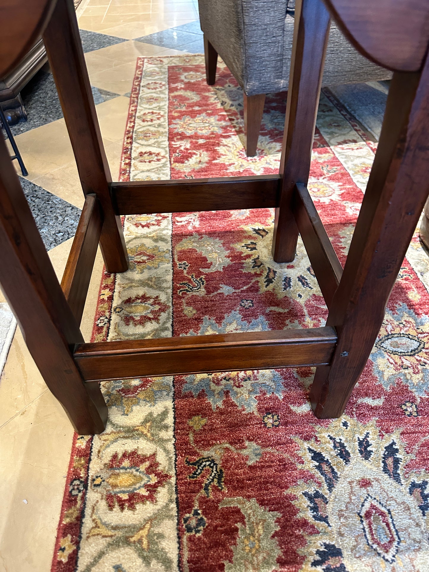 Stephen Von Hohen Square End Table, rough hewn (0C401B)