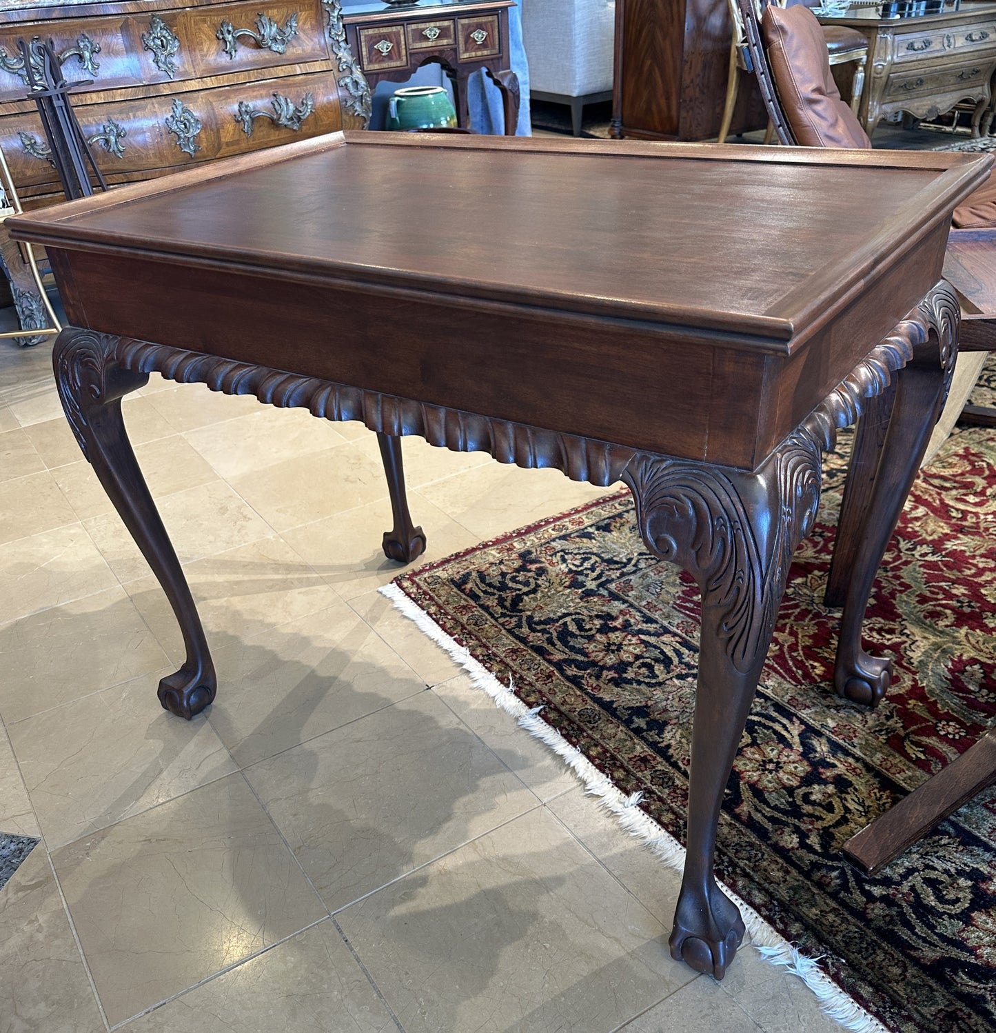 Tea Table with Rolled Molding (0C401G)