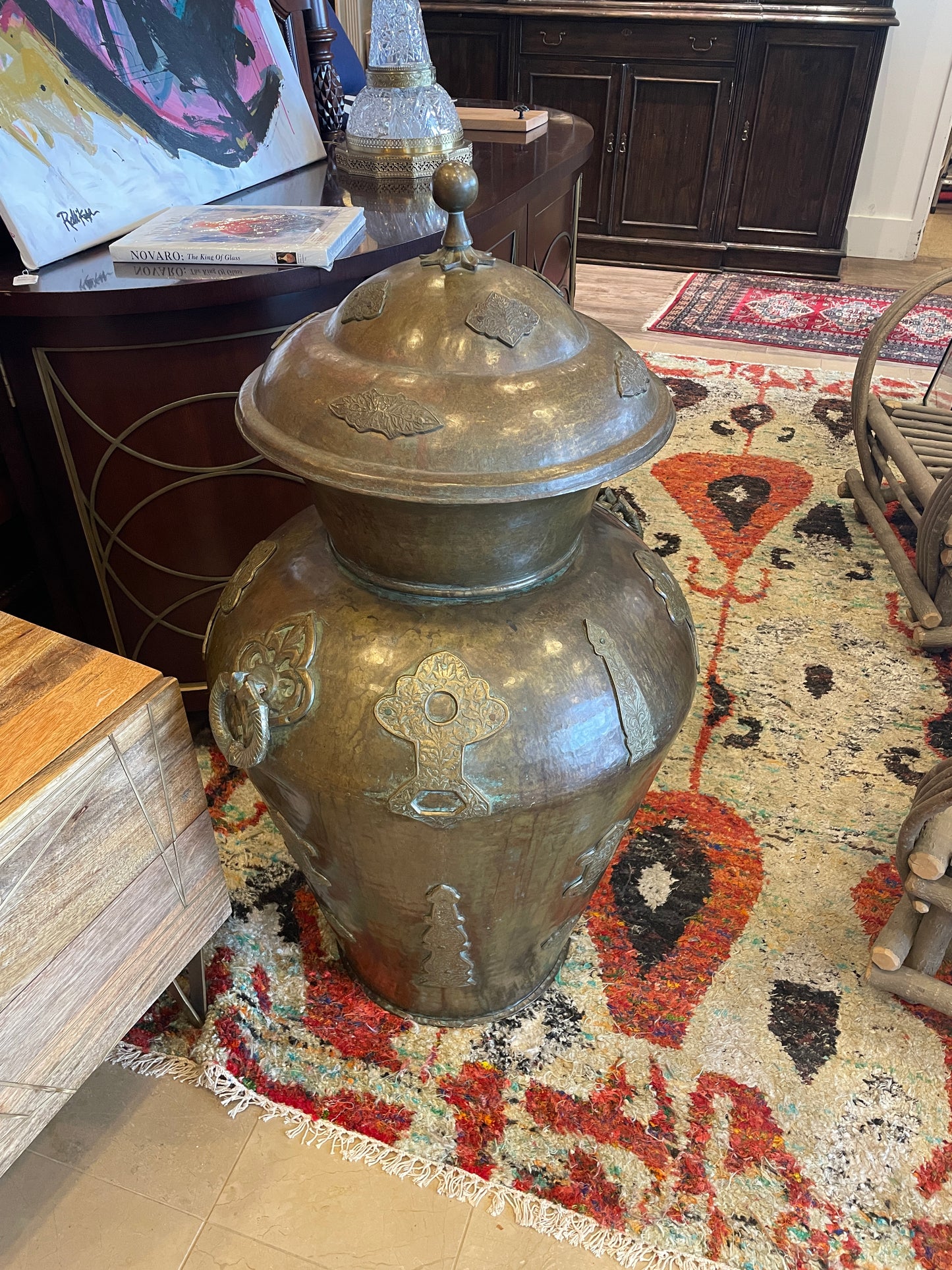 Brass Indian Tooled Floor Urn with Lid (0ED005)