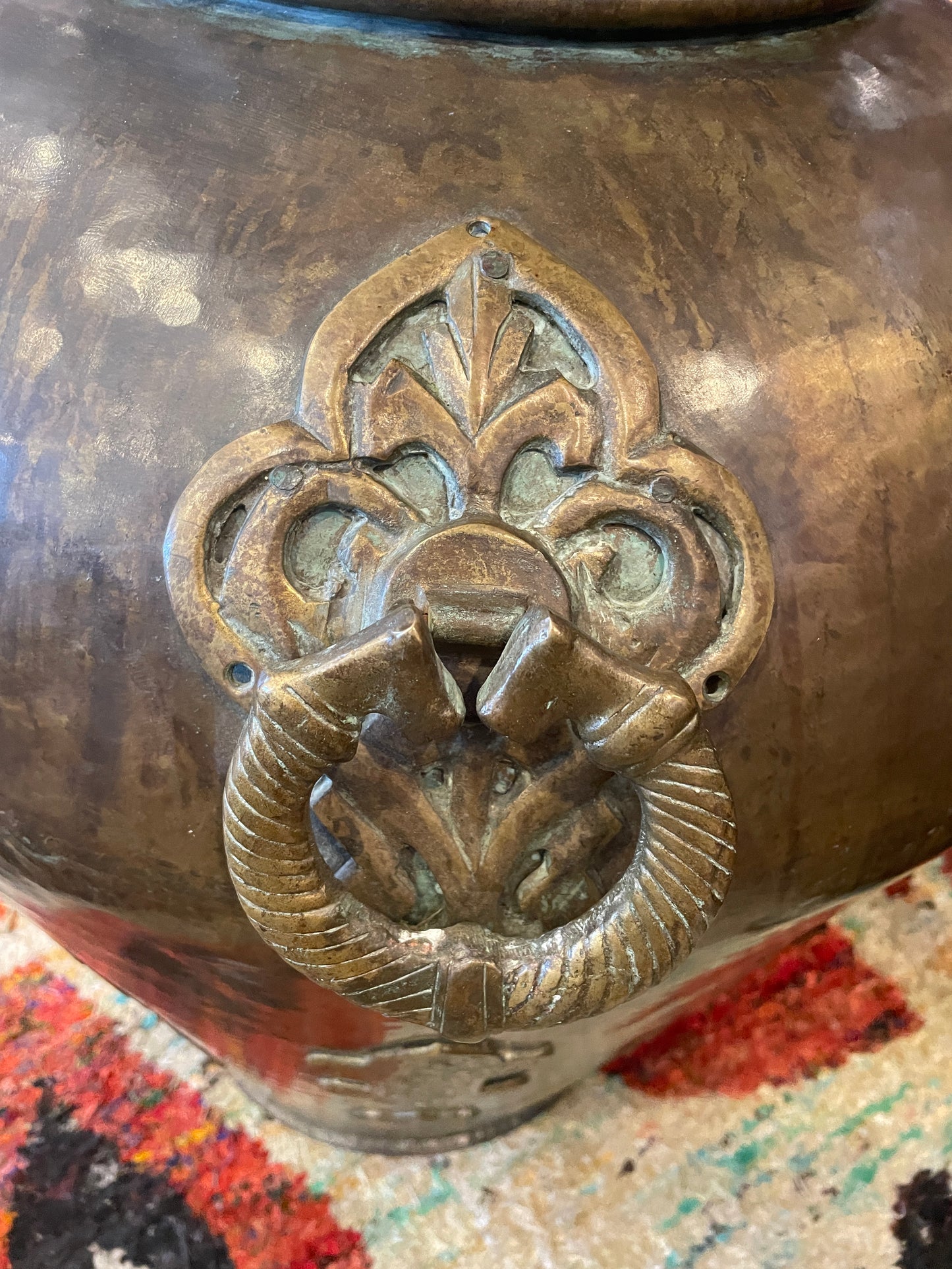 Brass Indian Tooled Floor Urn with Lid (0ED005)