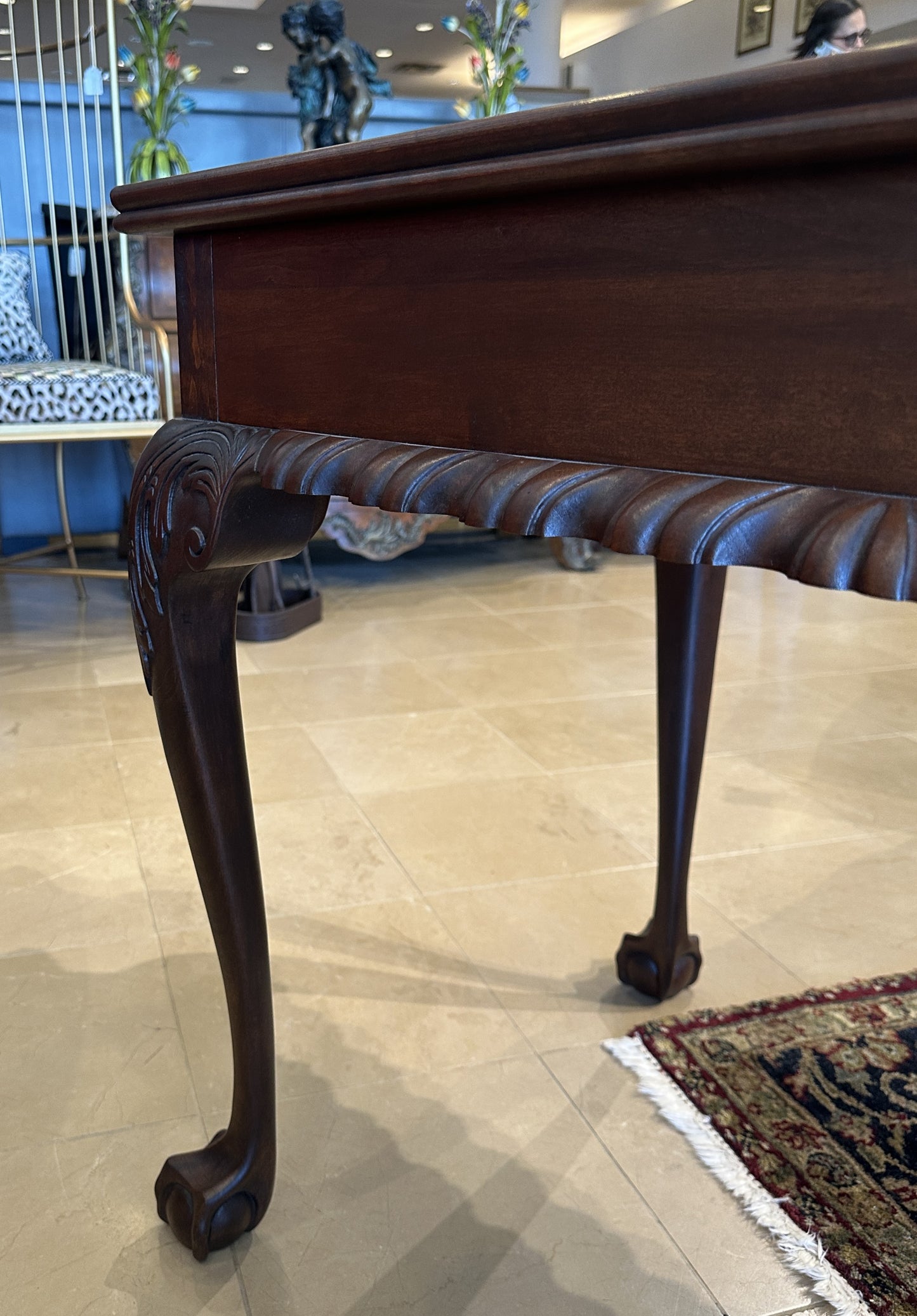 Tea Table with Rolled Molding (0C401G)