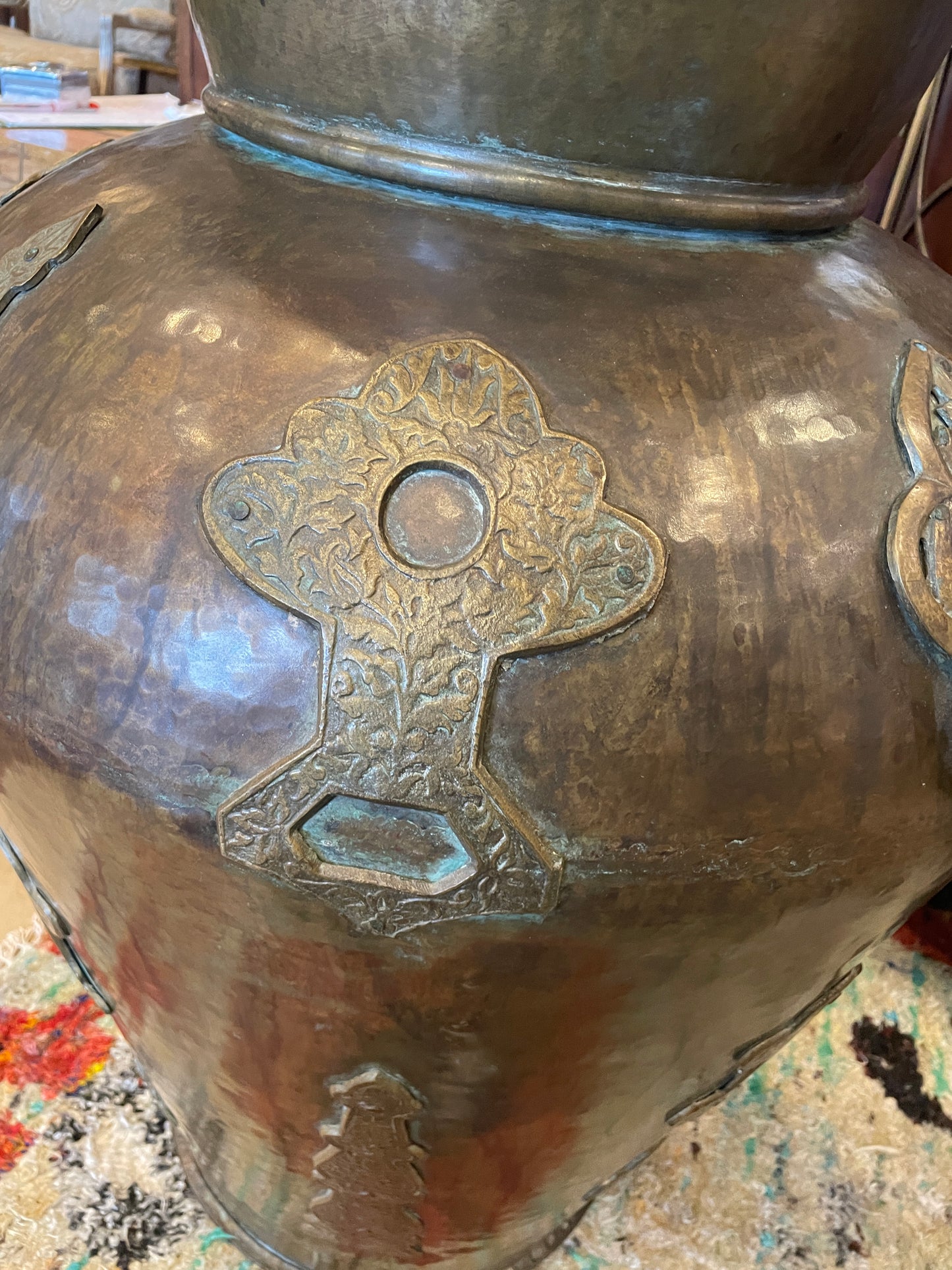 Brass Indian Tooled Floor Urn with Lid (0ED005)