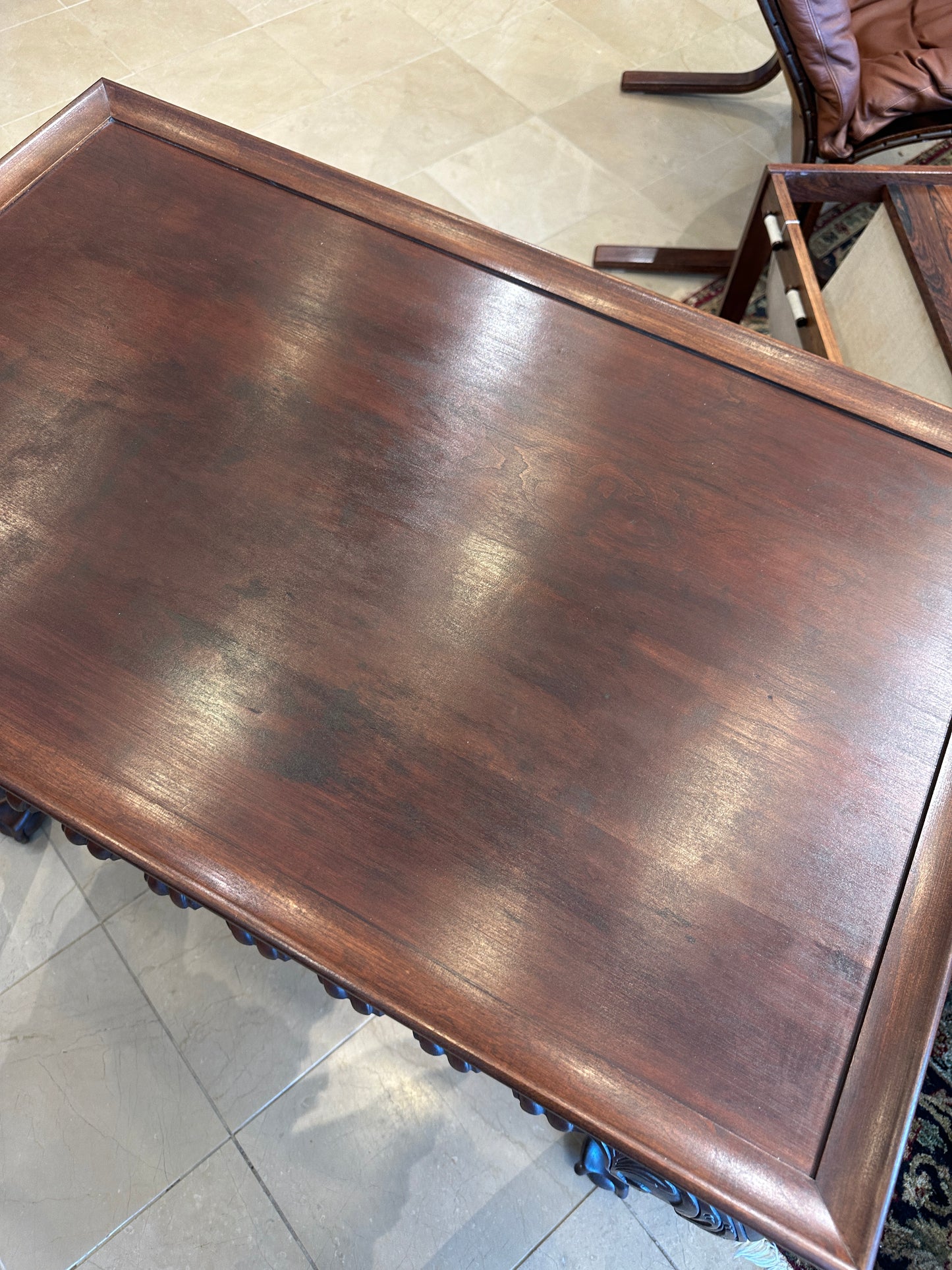 Tea Table with Rolled Molding (0C401G)