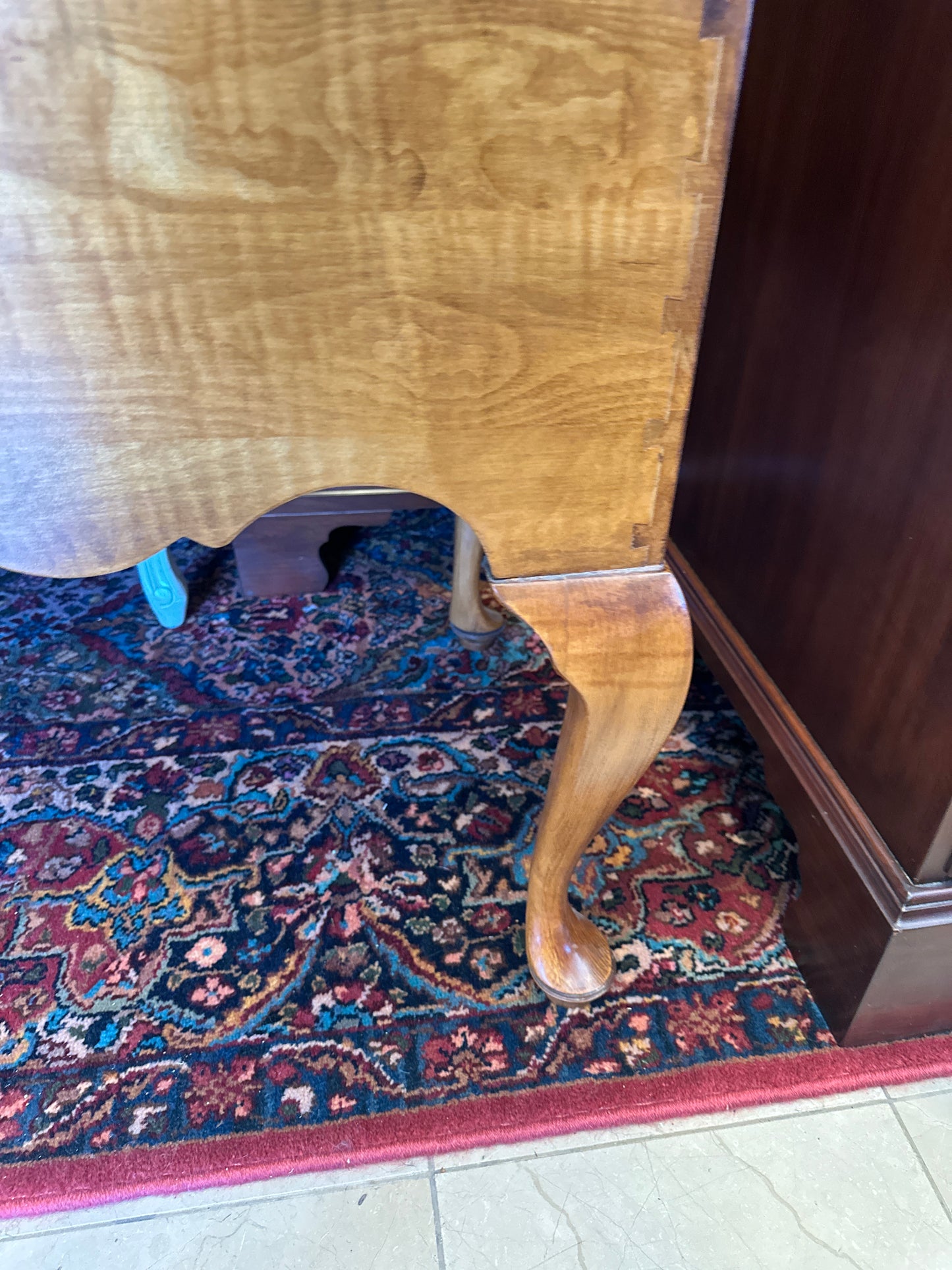 Harden Yale Reproduction of Mabel Brady Garvan Tallboy, curly maple (0C401E)