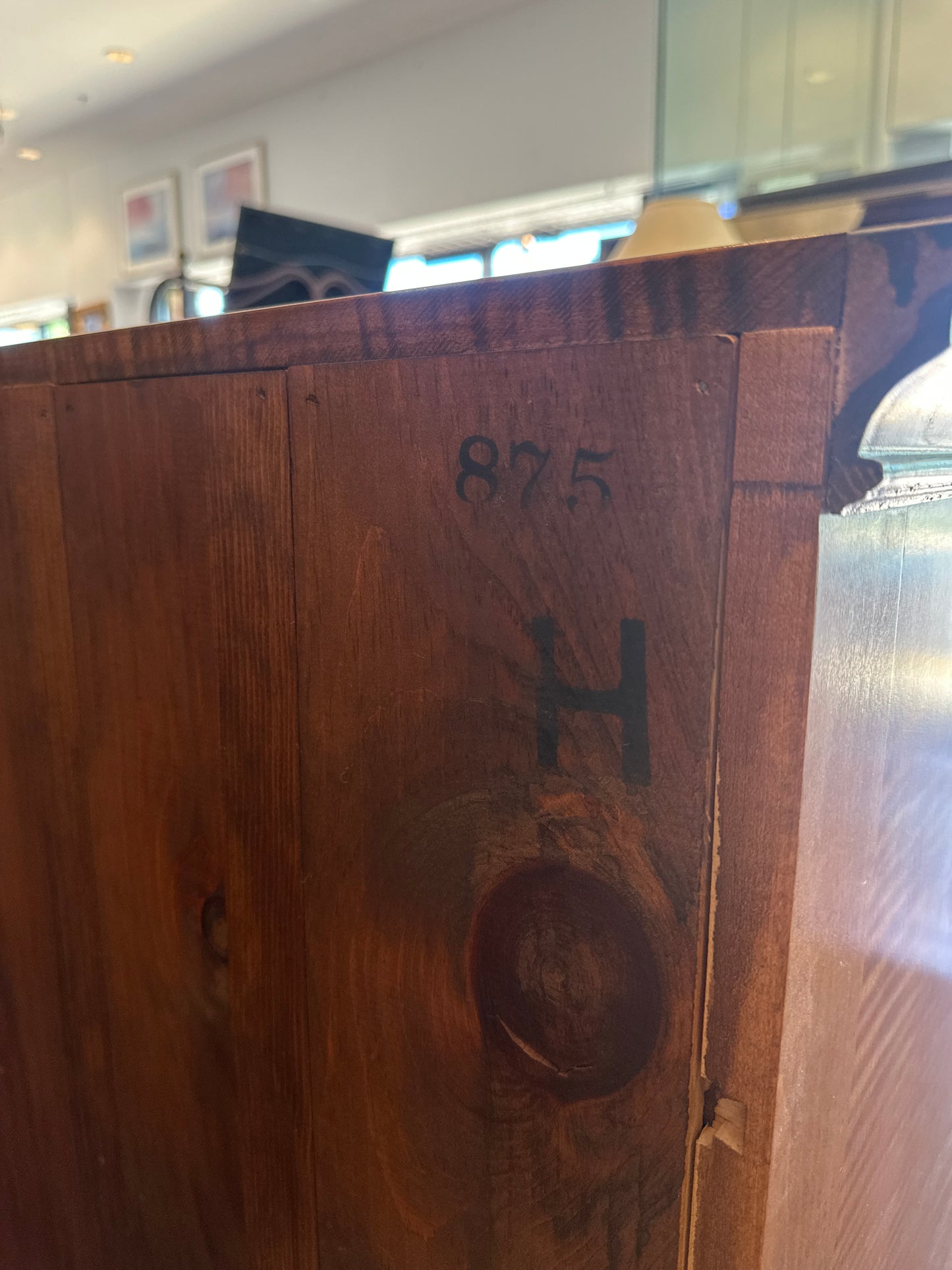 Harden Yale Reproduction of Mabel Brady Garvan Tallboy, curly maple (0C401E)
