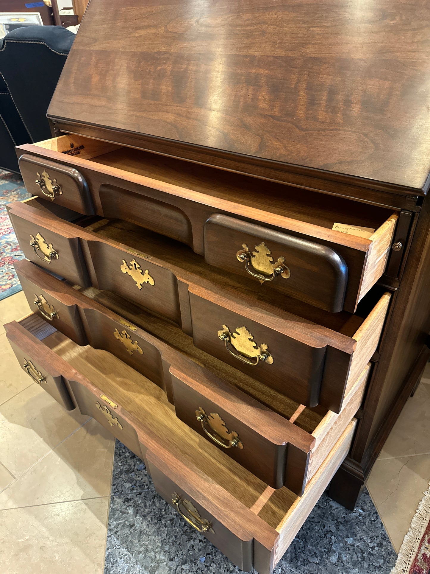 Pennsylvania House Block Slant Front Desk (0C401Q)