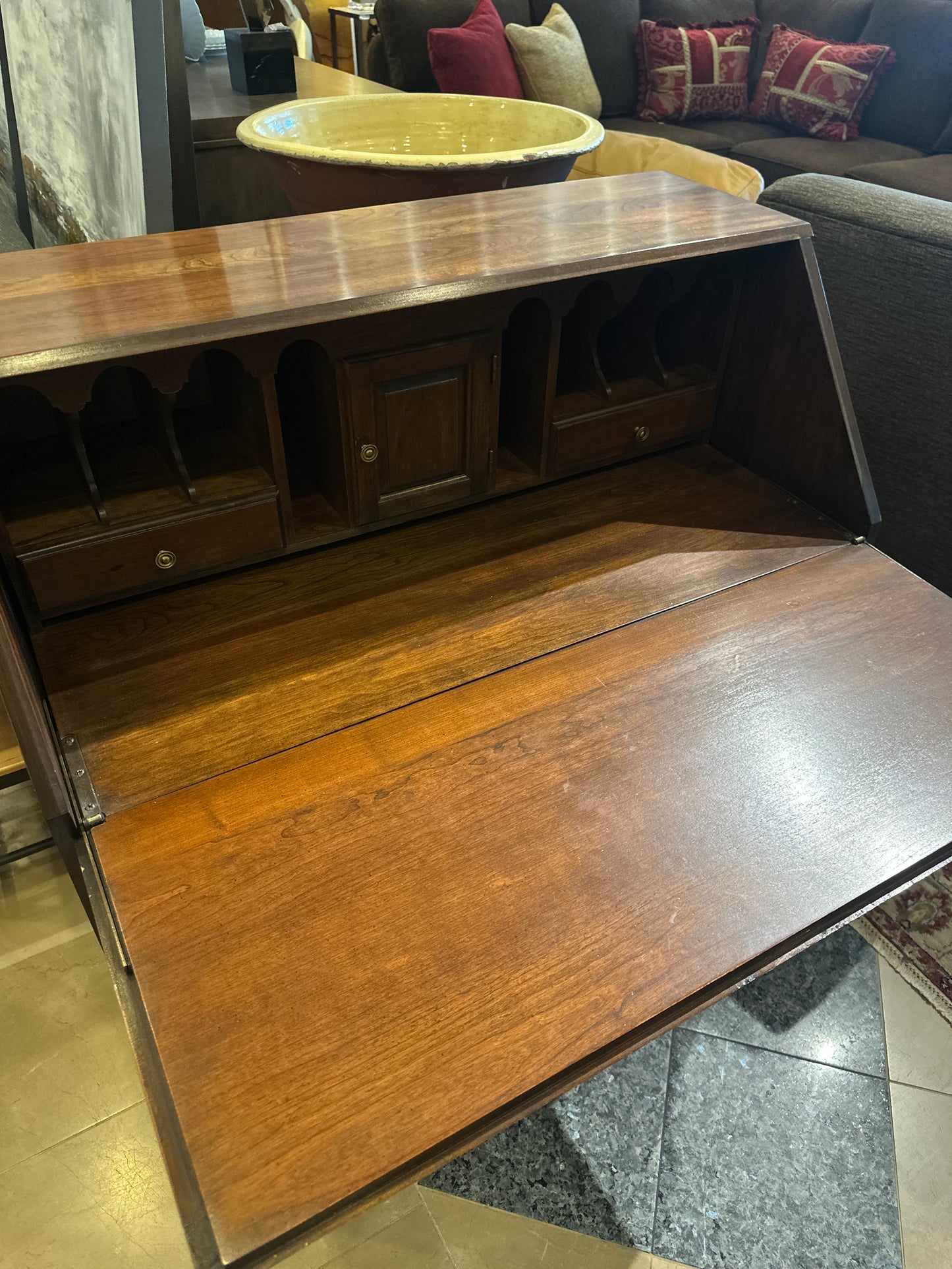 Pennsylvania House Block Slant Front Desk (0C401Q)