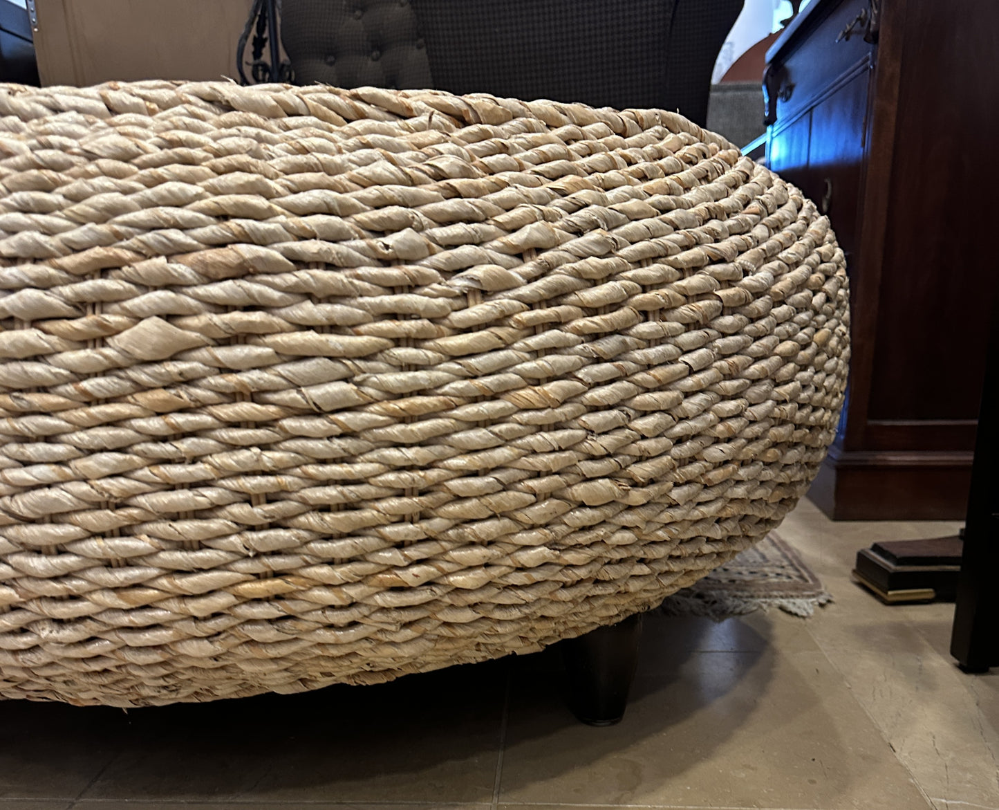 Wicker Coffee Table/Ottoman (0NT00D)