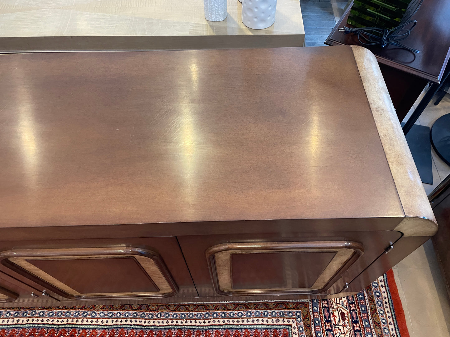 Curved Edge Vintage Sideboard (0OU00O)