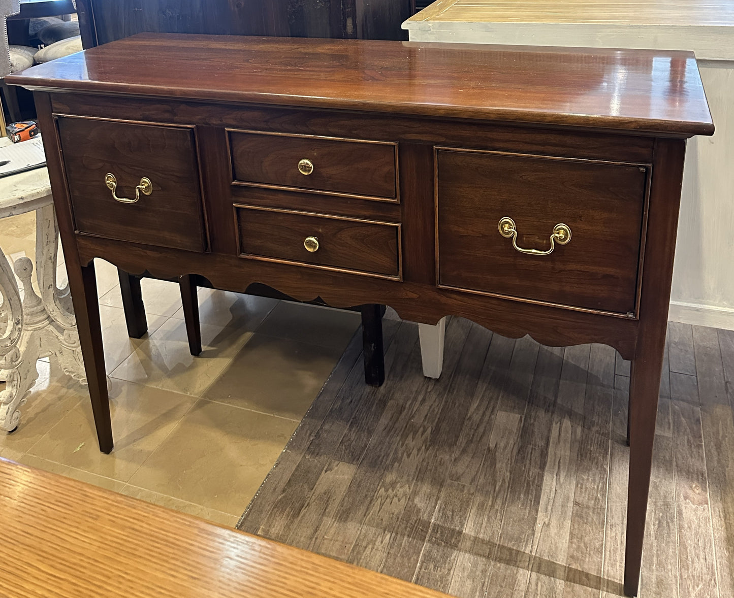 Harden Sideboard (0C401R)