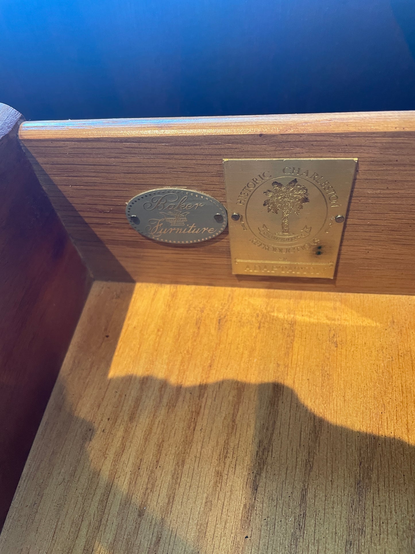 Baker Chippendale Mahogany Breakfront, AS IS (0OX003)