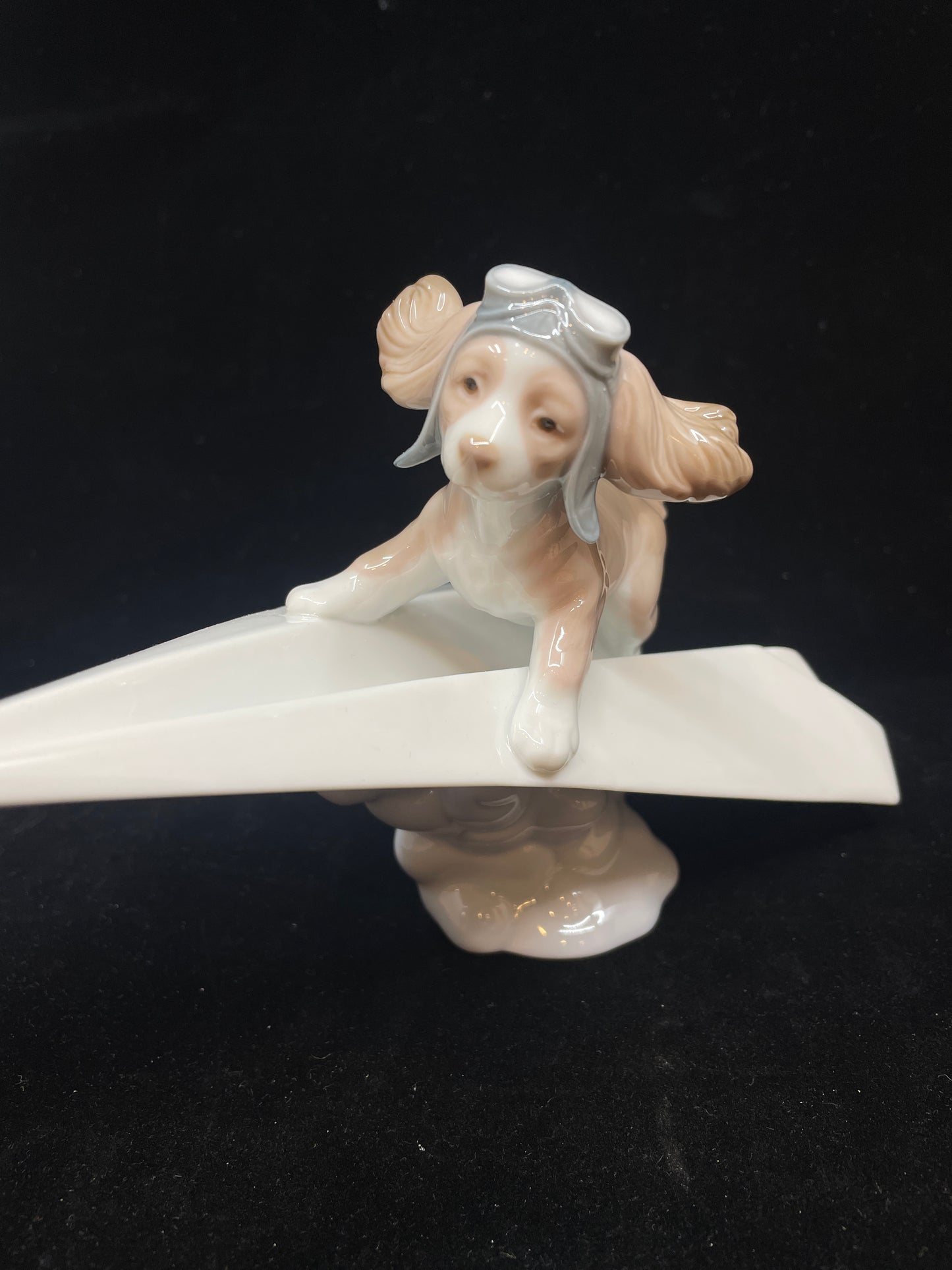 Lladro "Let's Fly Away" Dog on a Paper Airplane with Box #06665