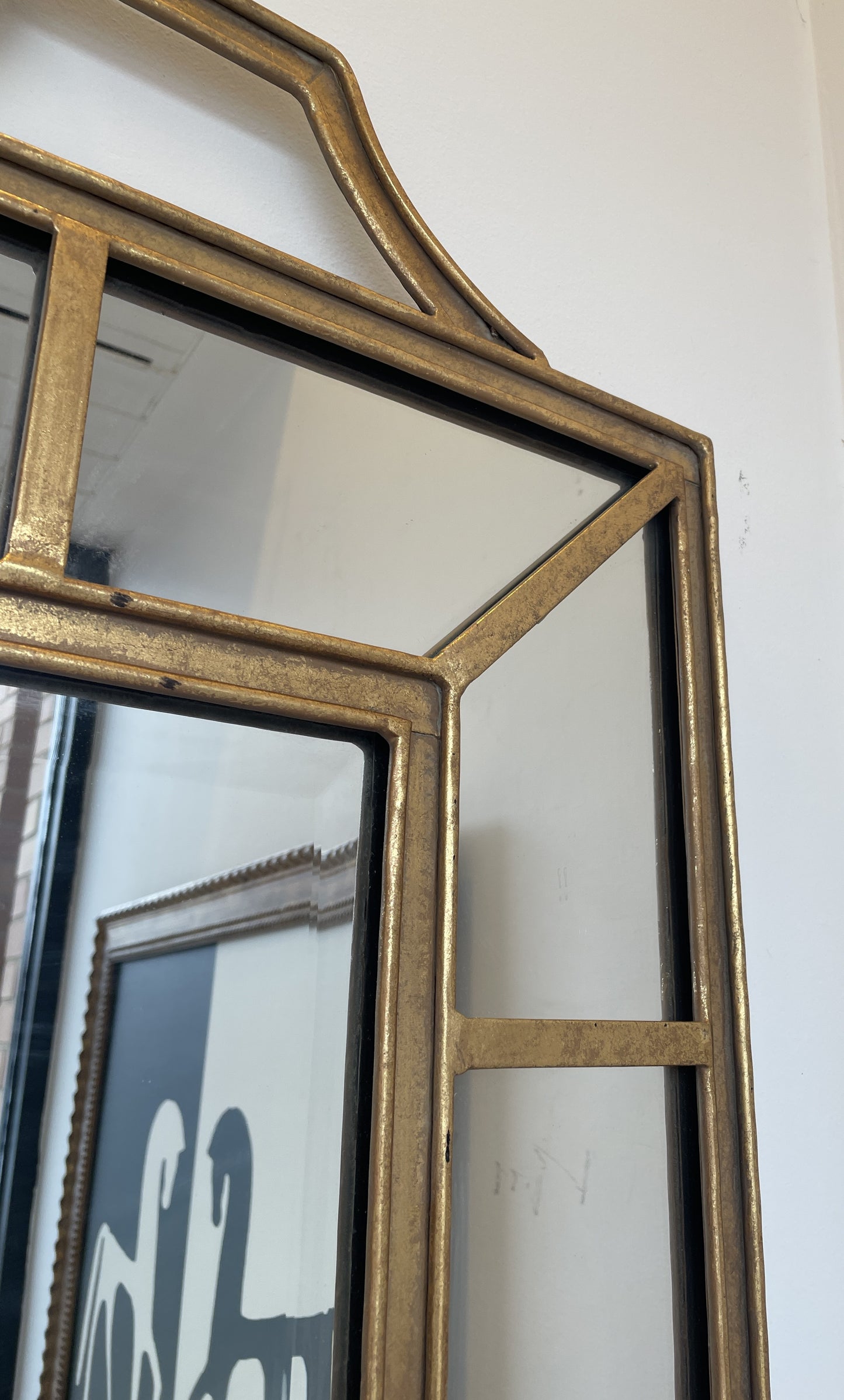 Three Hands Modern Regency Mirror (0L7018)