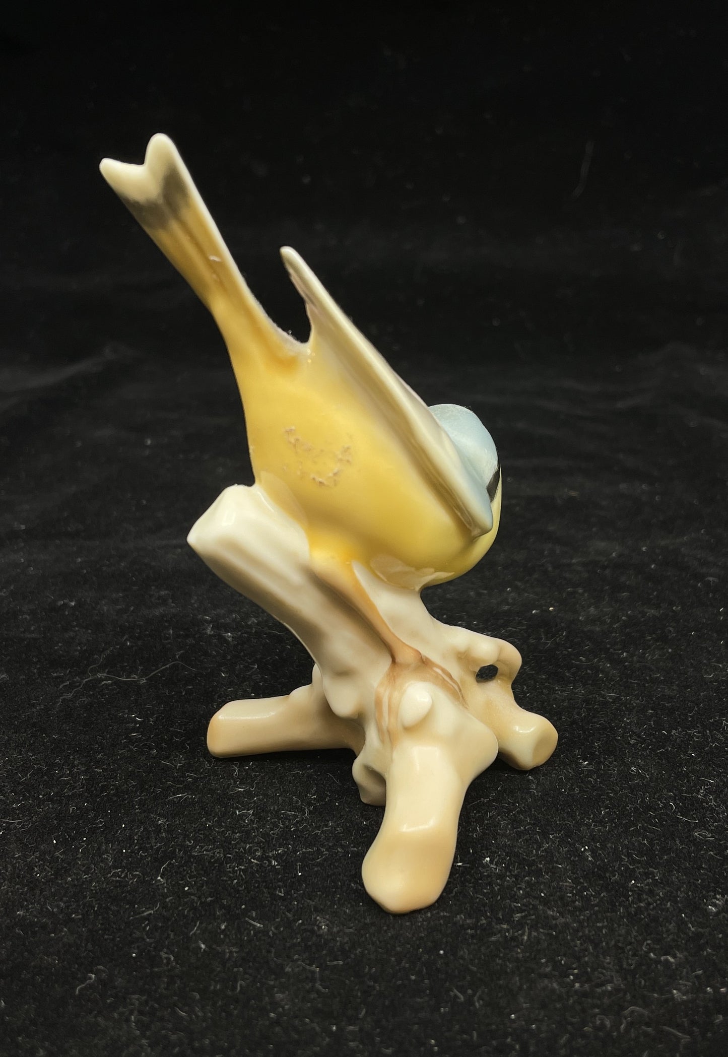 Hutschenreuther K Tutter Bird on Branch, Porcelain (0HO00J)