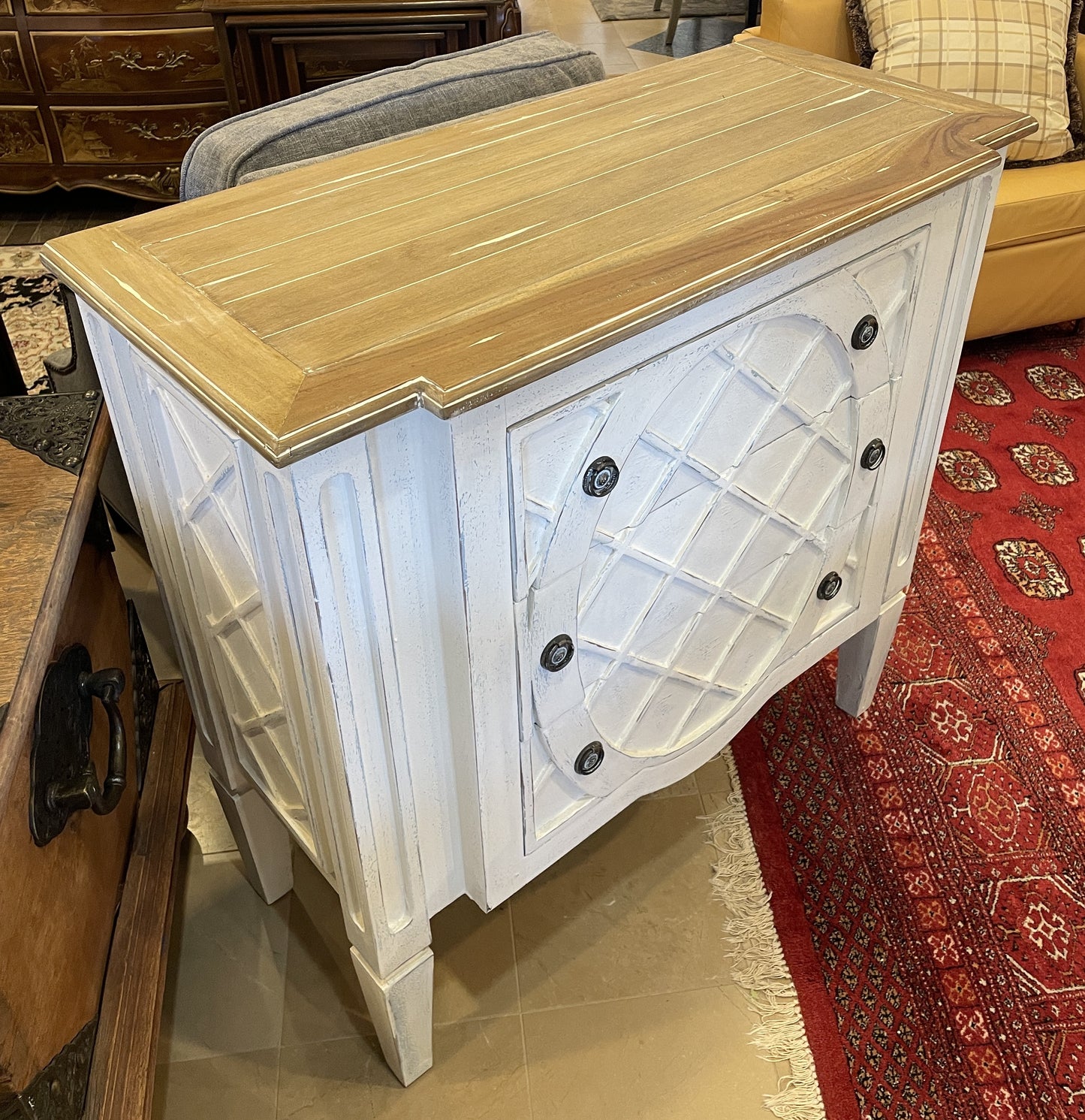 Bramble Customs Dauphine Three Drawer Dresser (01D01L)