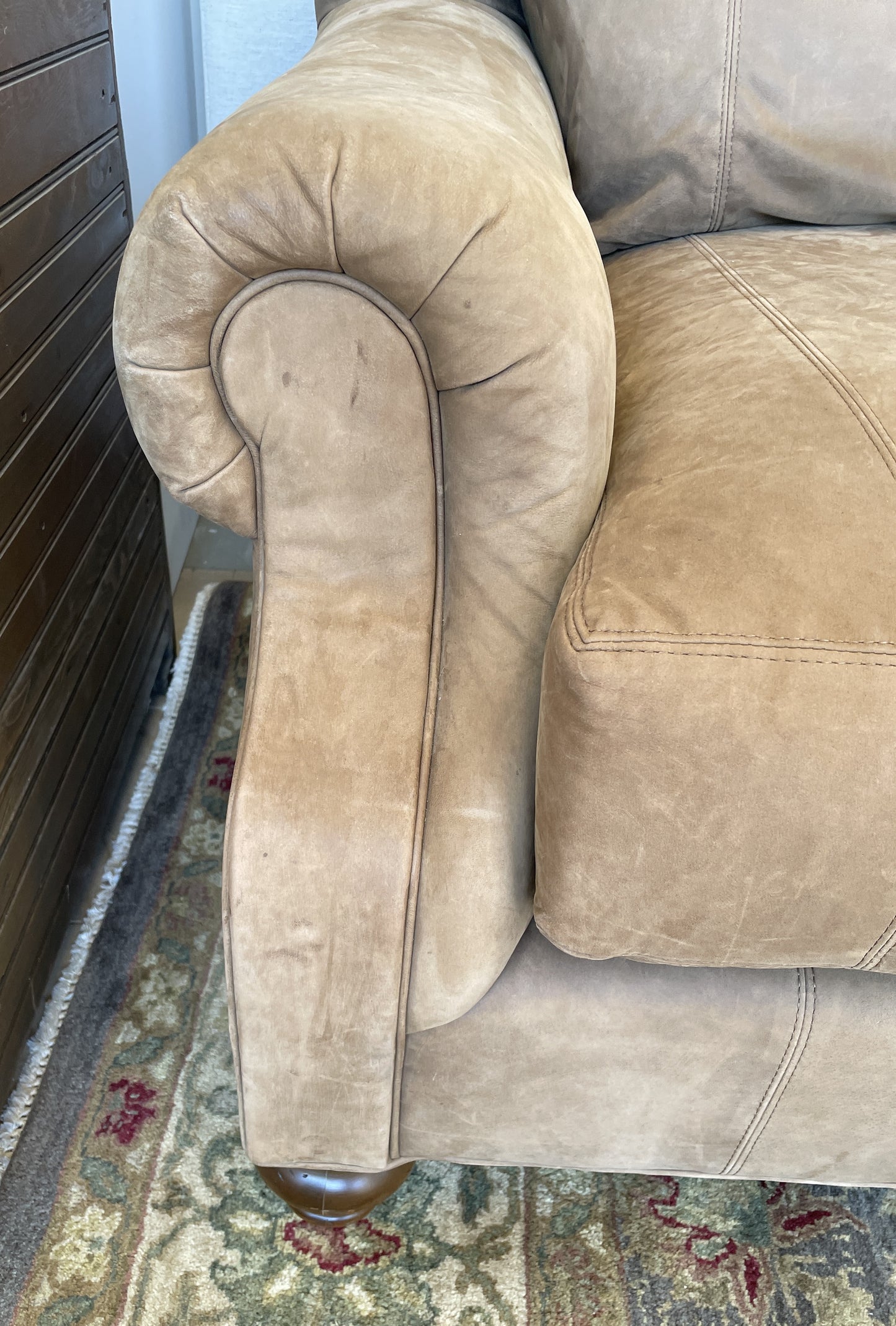 Henredon Overstuffed Mirco-suede Chair (Four available 0ED00D 0ED00E 0ED00F 0ED00G)