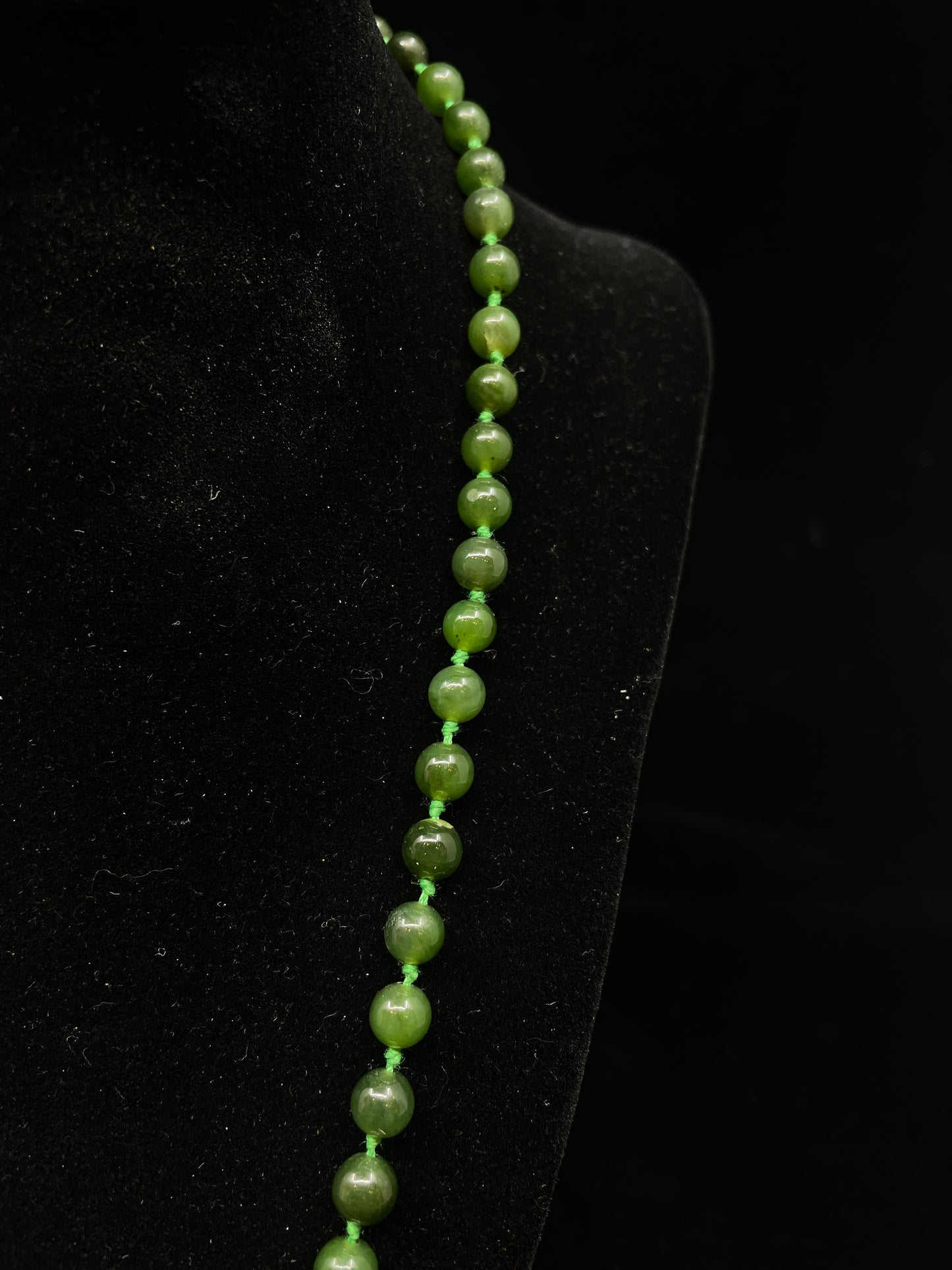Jade Hand-Tied Bead Necklace (0LA002)