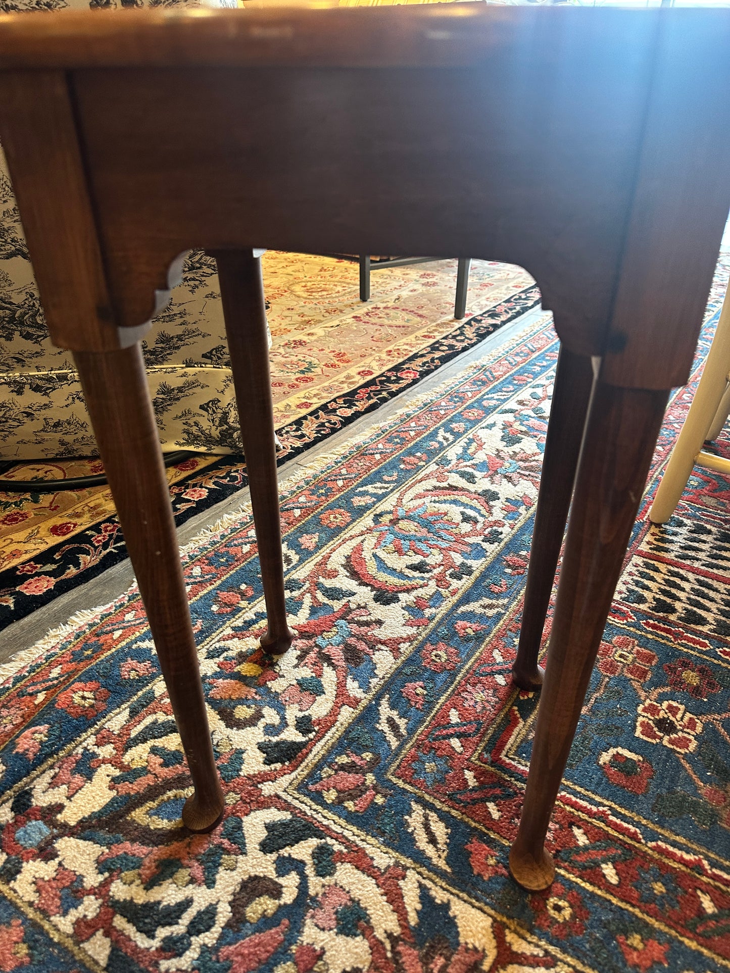 Michael Camp Bench Made Oval End Table (0C4019)