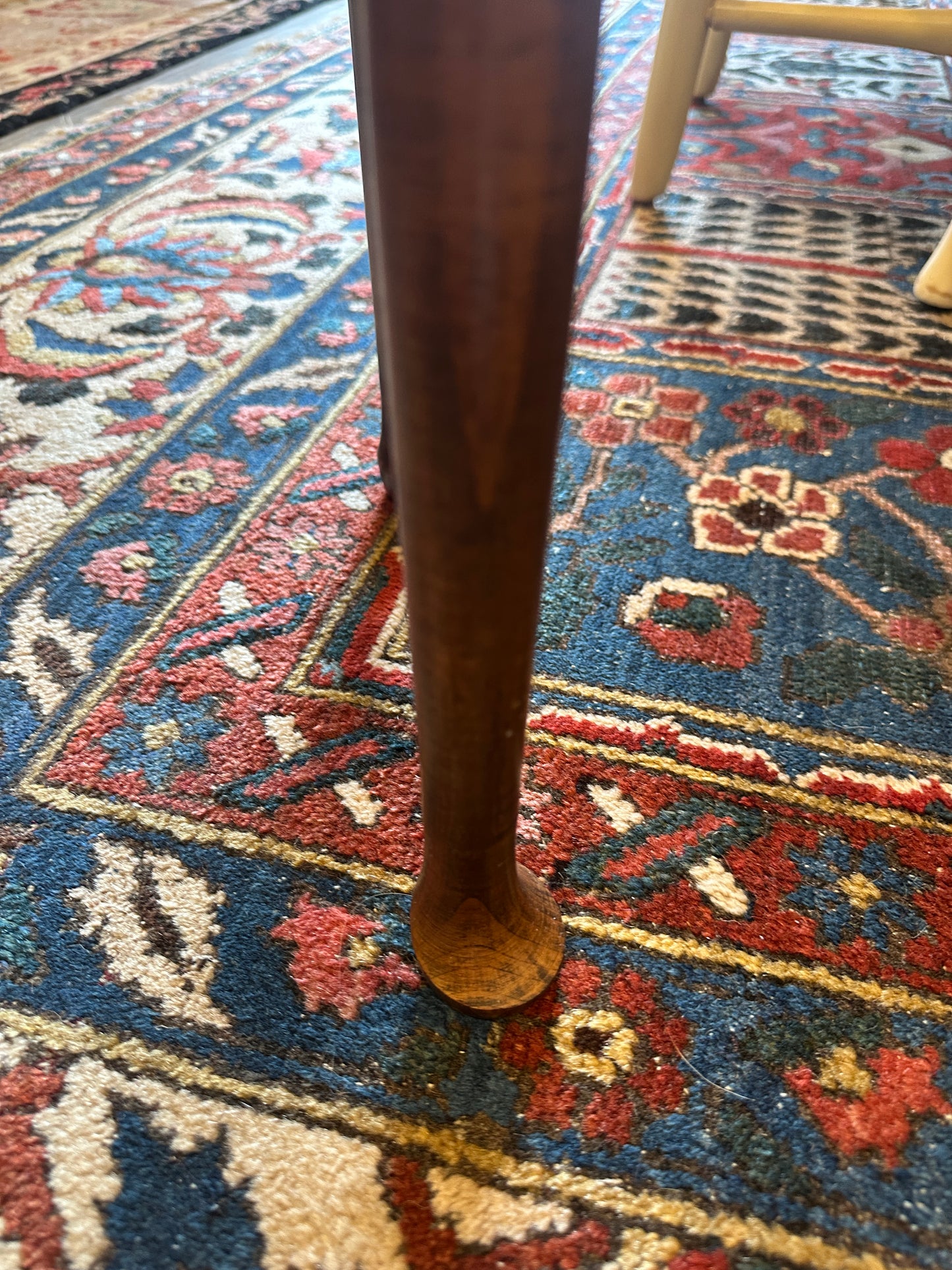 Michael Camp Bench Made Oval End Table (0C4019)