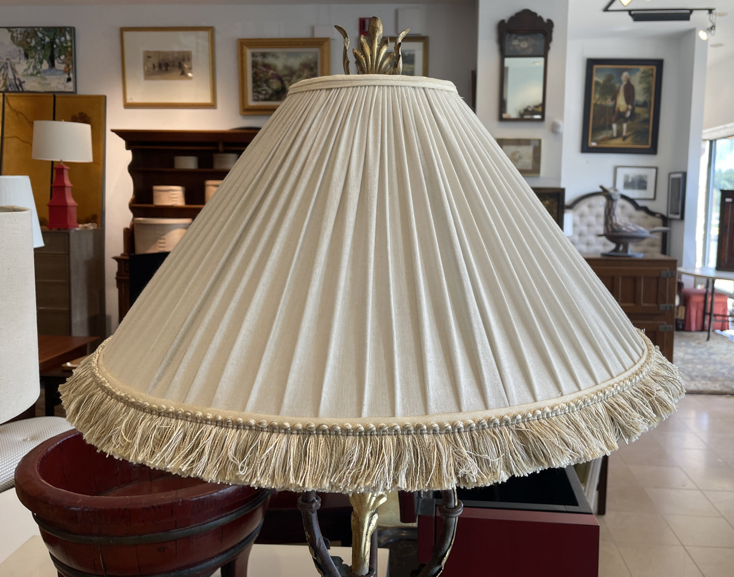 Iron Floor Lamp with Gilt Leaves (0P2001)
