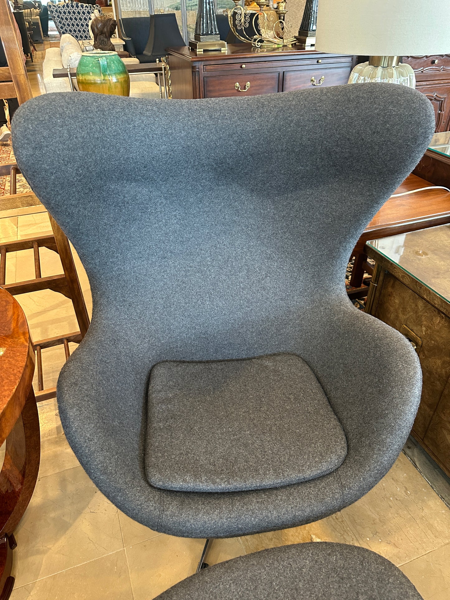 Egg Chair with Ottoman in Wool, after Fritz Hansen (0NT00C, 0NT00B) (Two Available)