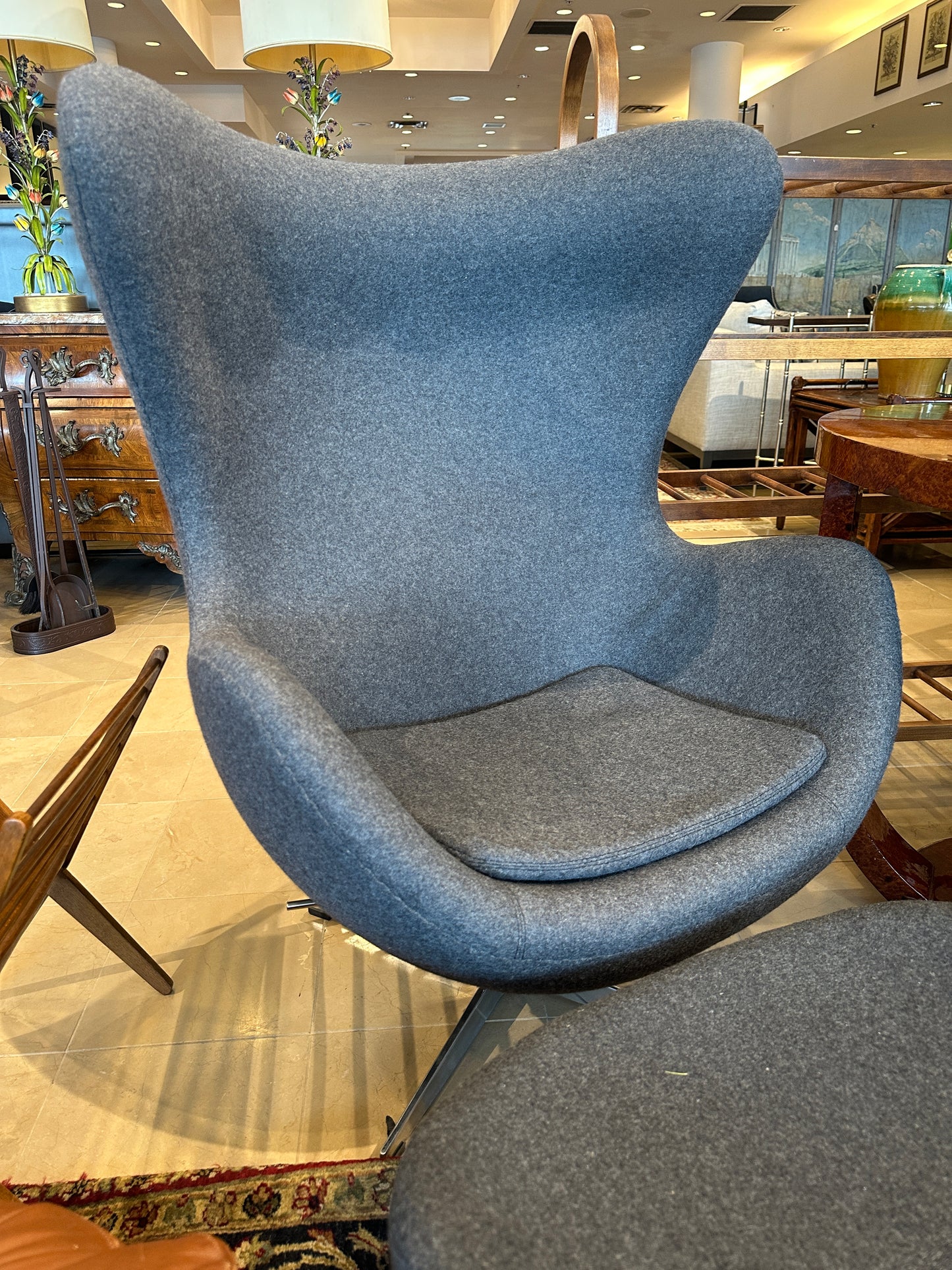 Egg Chair with Ottoman in Wool, after Fritz Hansen (0NT00C, 0NT00B) (Two Available)