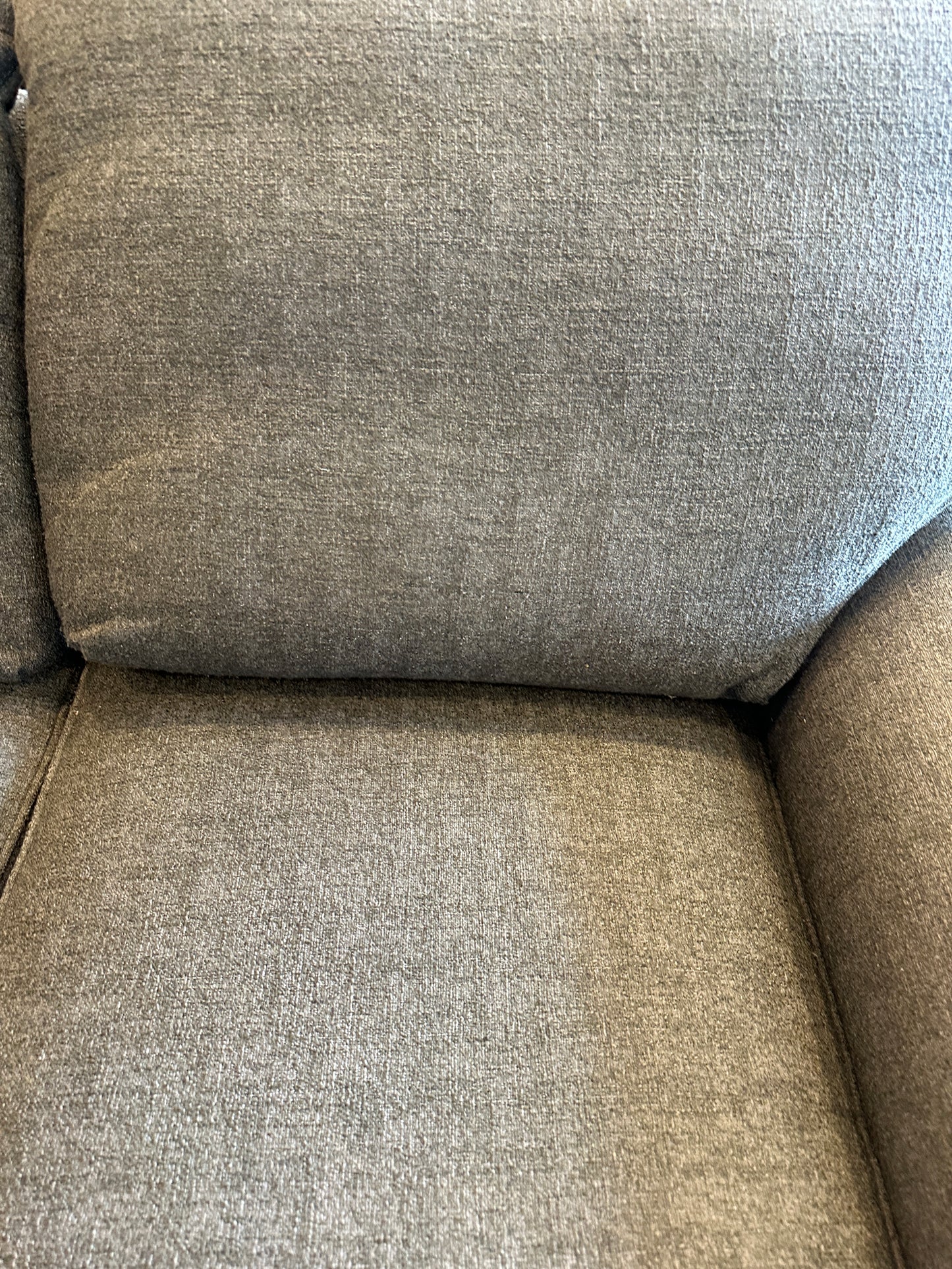 Walter E Smith Sofa, AS IS (0NT00P)