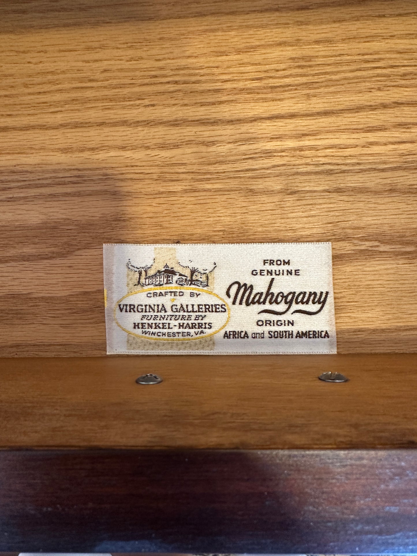 Henkel Harris Block Front Mahogany 5 Drawer Chest (0C401P)