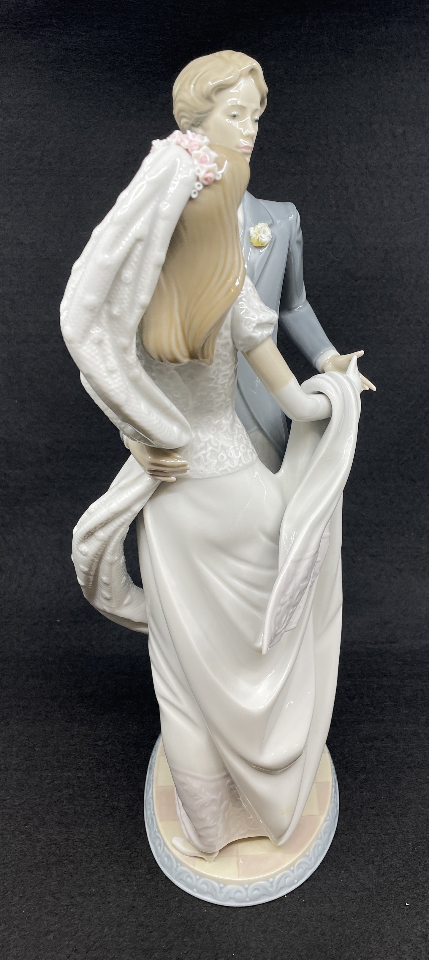 Lladro "I Love You Truly" #1528 NO BOX AS IS (0GU003)