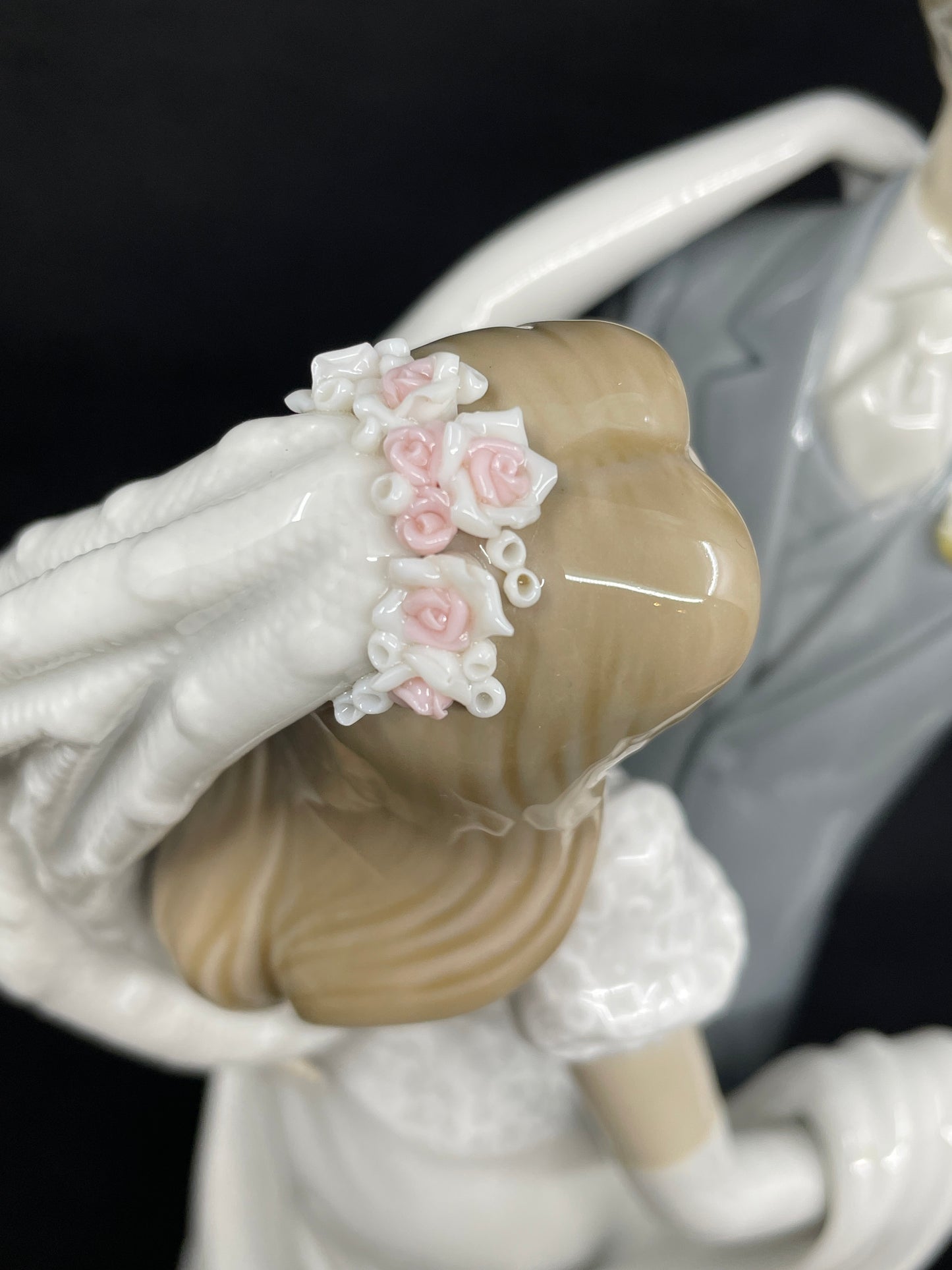 Lladro "I Love You Truly" #1528 NO BOX AS IS (0GU003)
