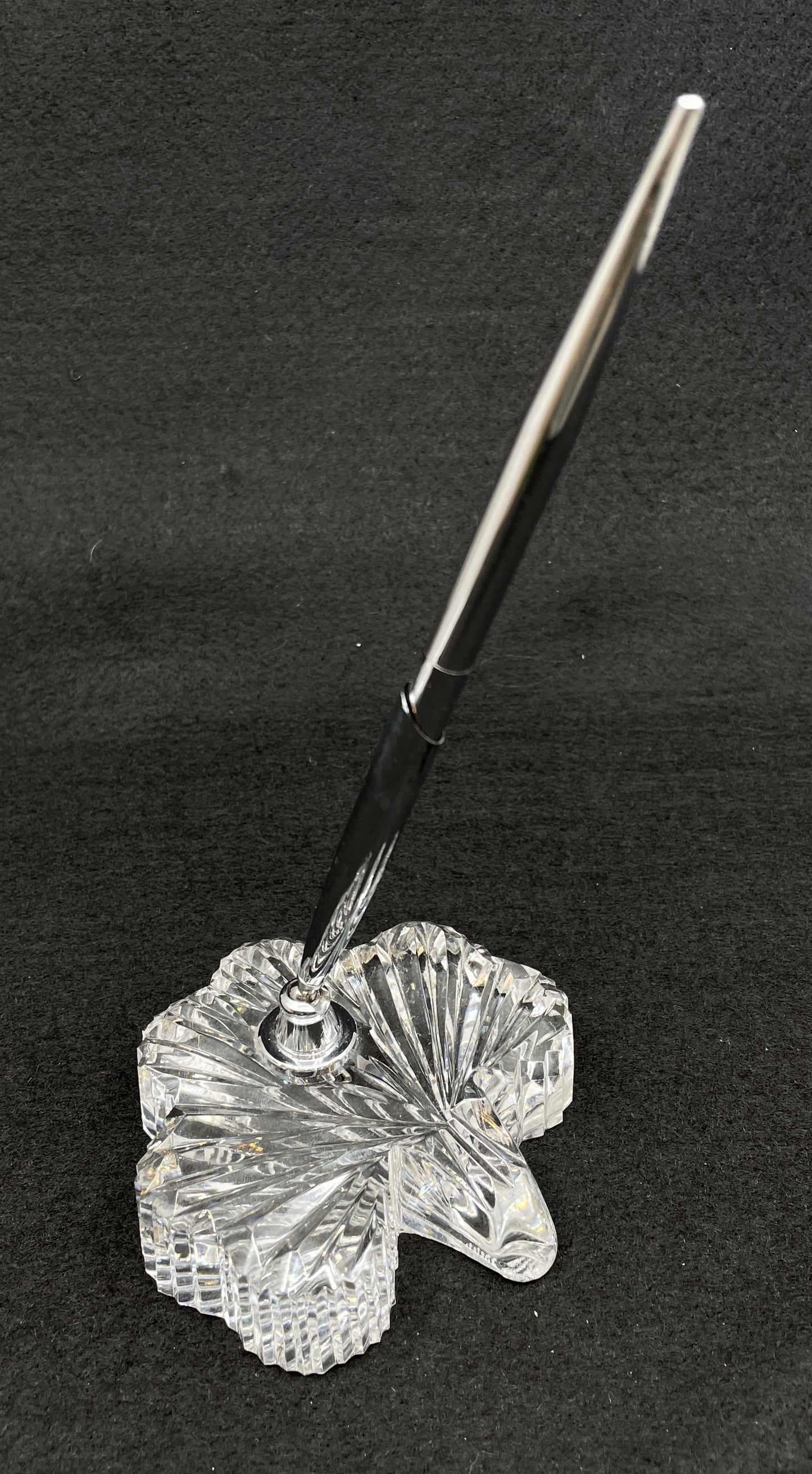 Waterford Shamrock Pen Holder (0OQ00Z)