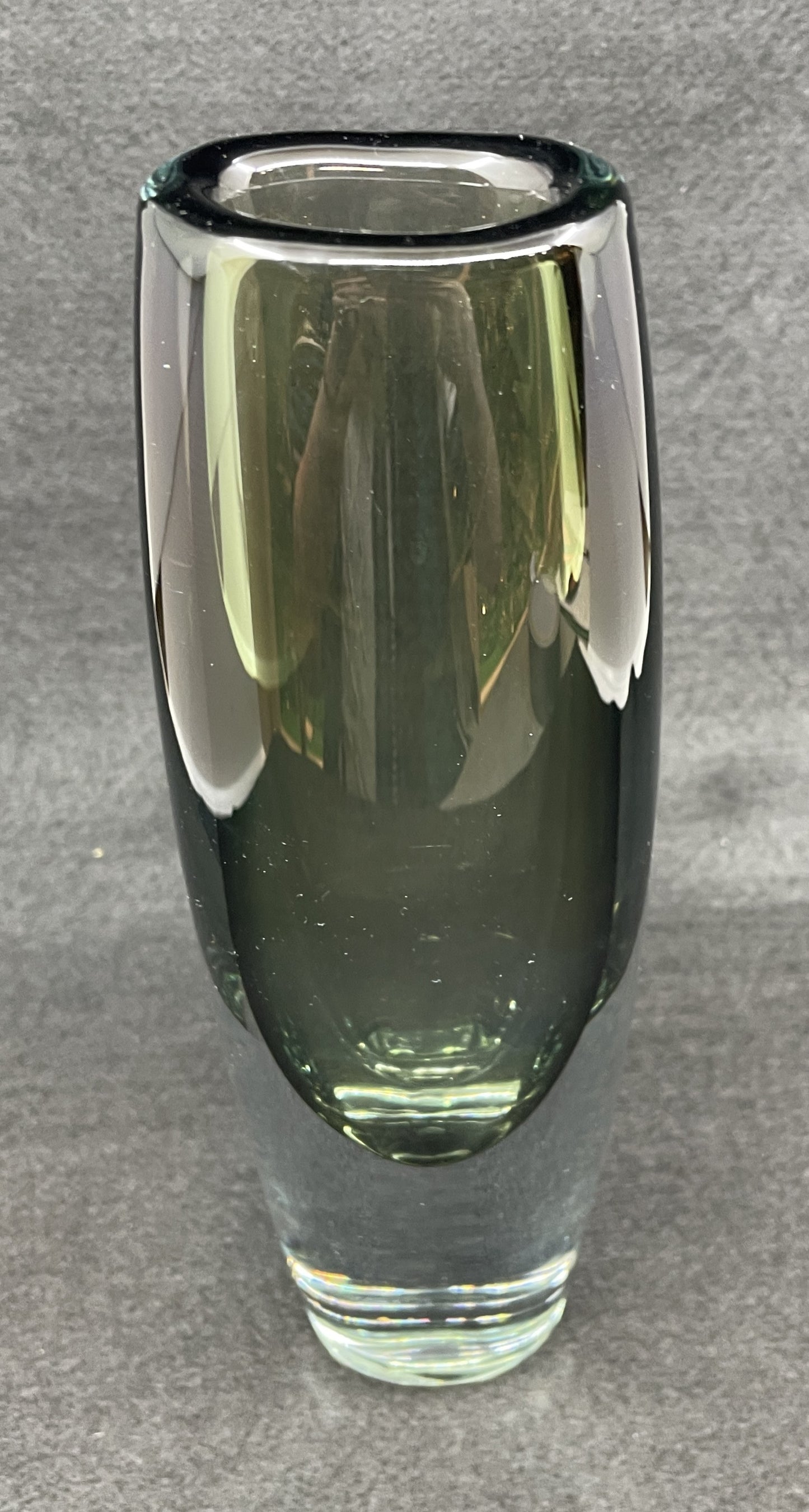 Gunnar Nylund for Strombergshyttan "Sommerso" Vase (0OQ010)