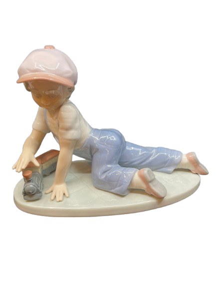 Lladro All Aboard #7619 w Box (0DE002)