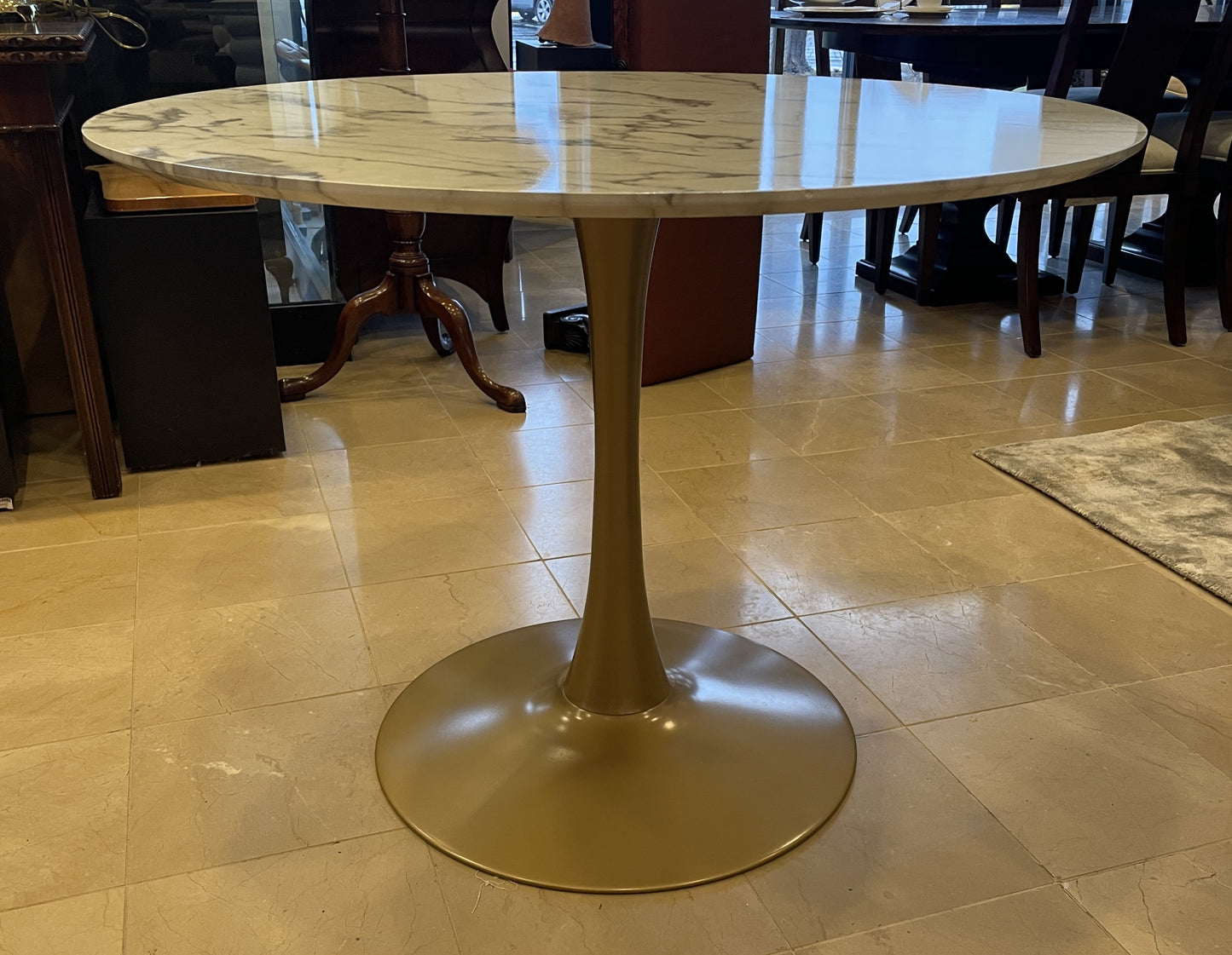 Saarinen Style Faux Marble Center Table with Bronze Base (0LG012)