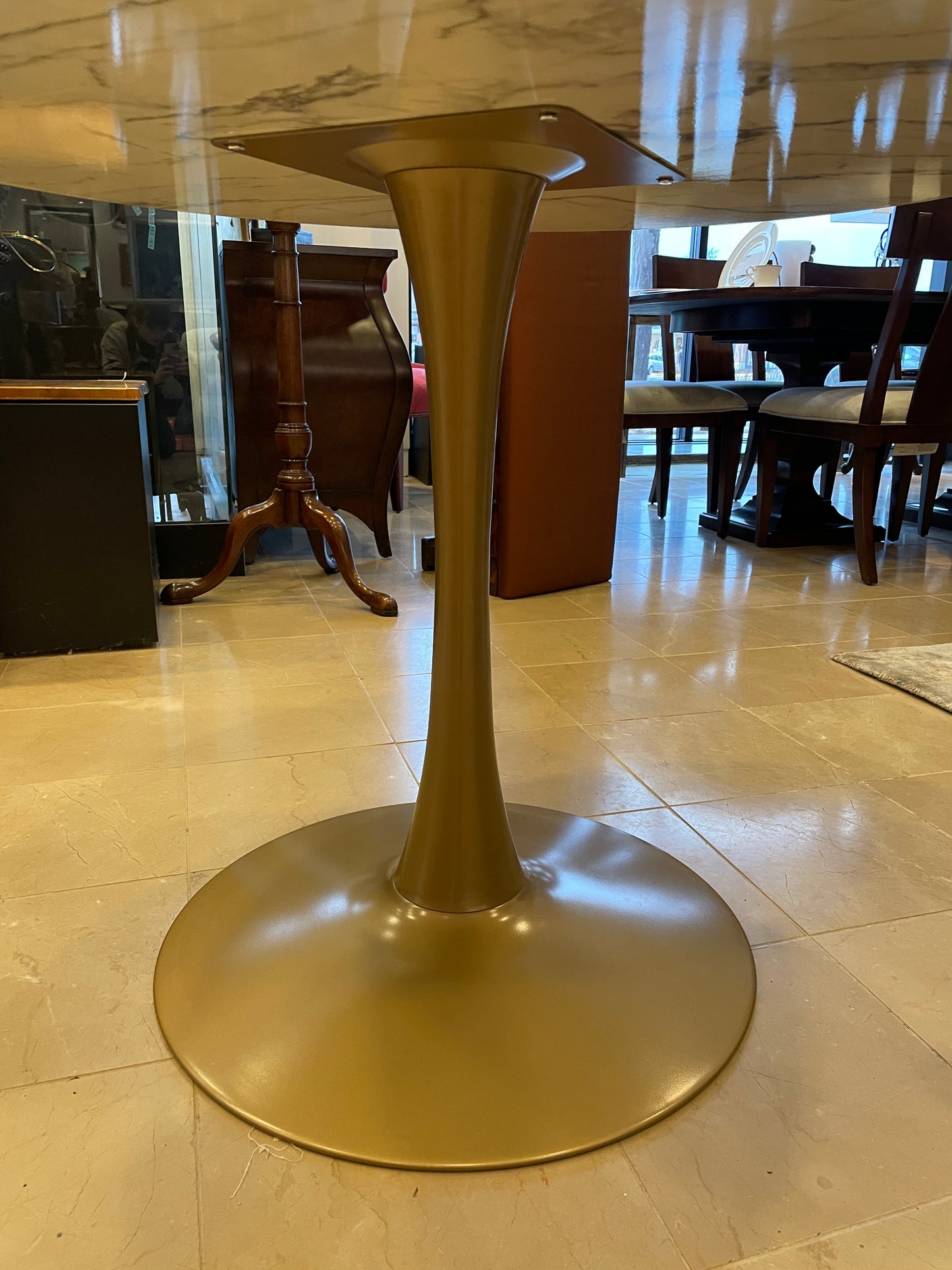 Saarinen Style Faux Marble Center Table with Bronze Base (0LG012)