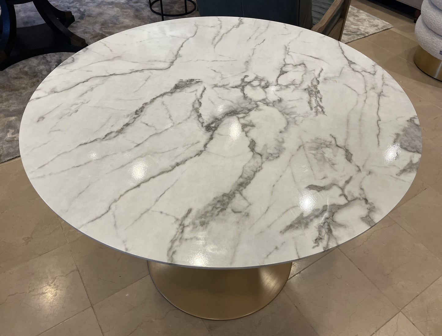 Saarinen Style Faux Marble Center Table with Bronze Base (0LG012)