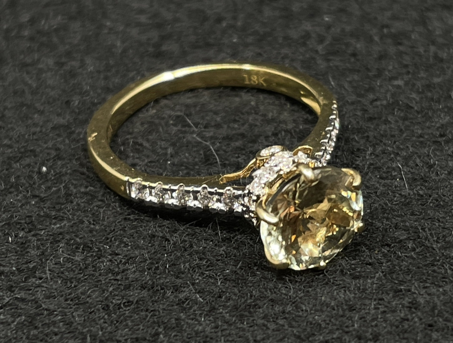 Illiana Morganite 18k Gold and Diamond Ring (01401U)