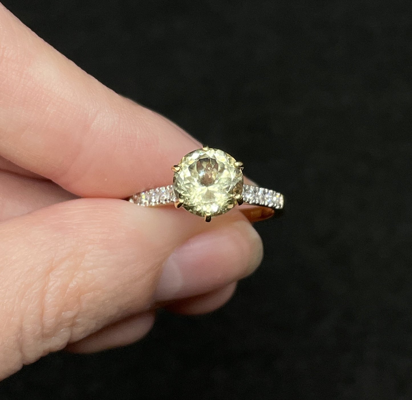Illiana Morganite 18k Gold and Diamond Ring (01401U)