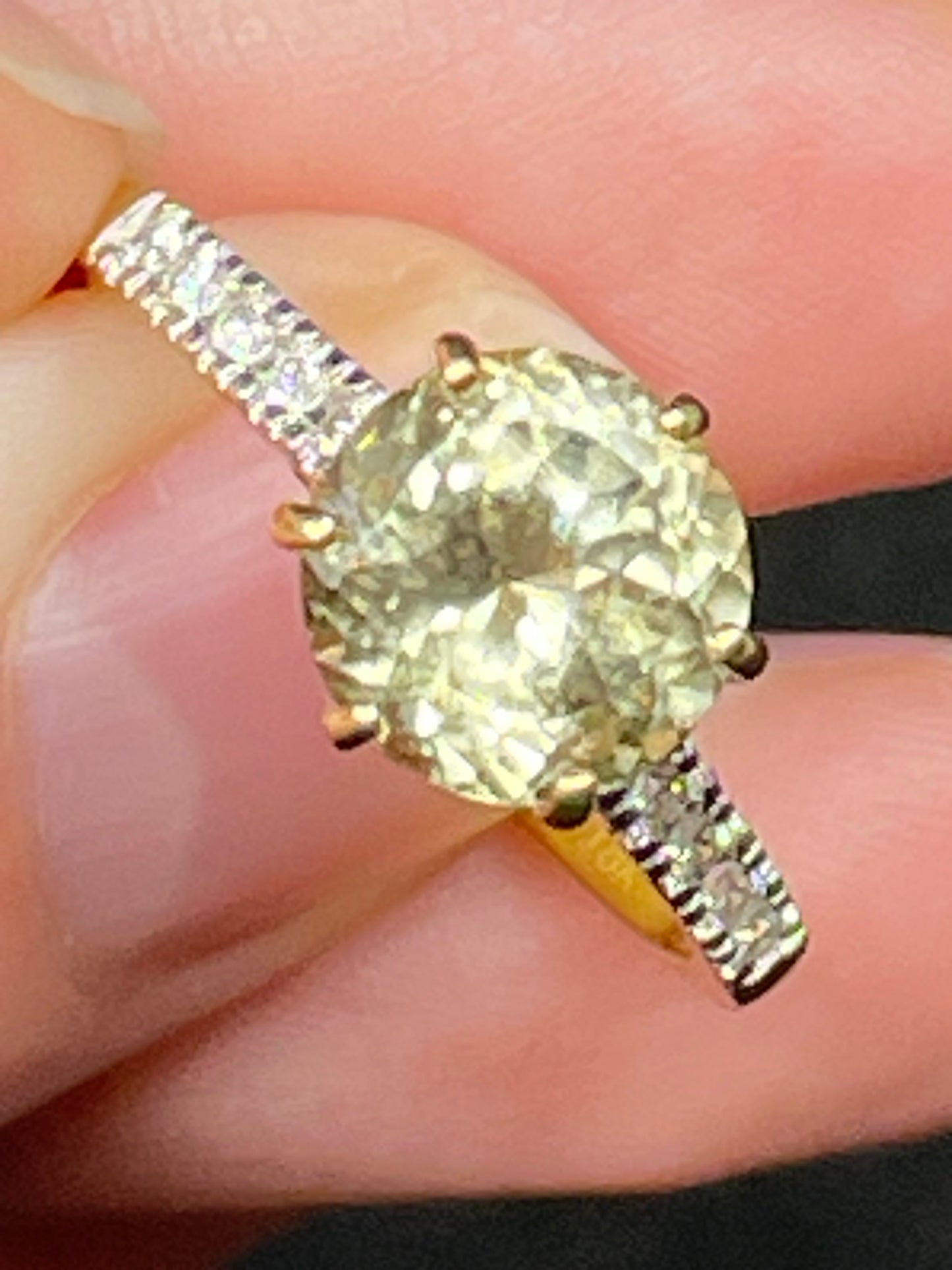 Illiana Morganite 18k Gold and Diamond Ring (01401U)