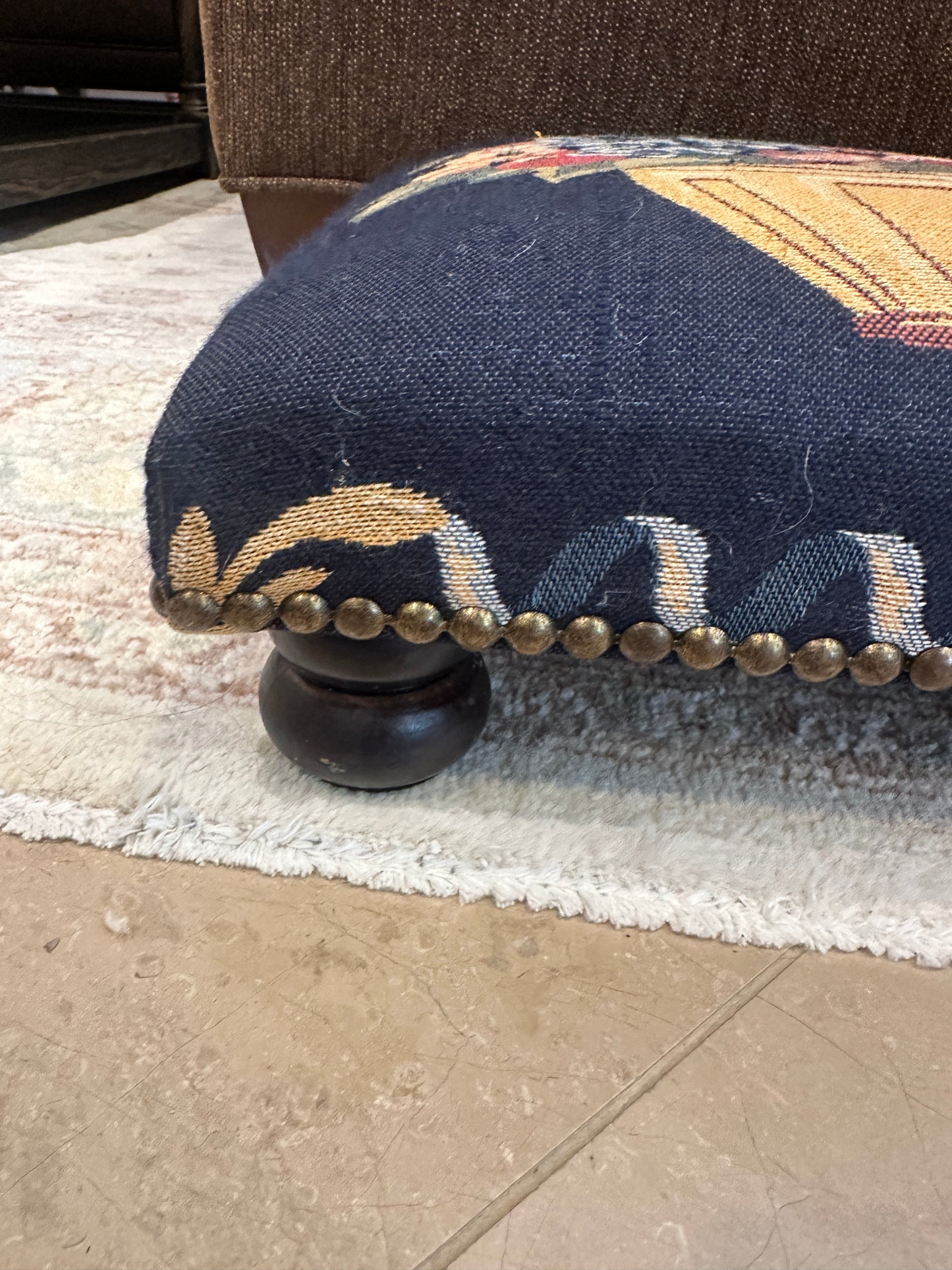 Footstool - Fruit Bowl (01401P)