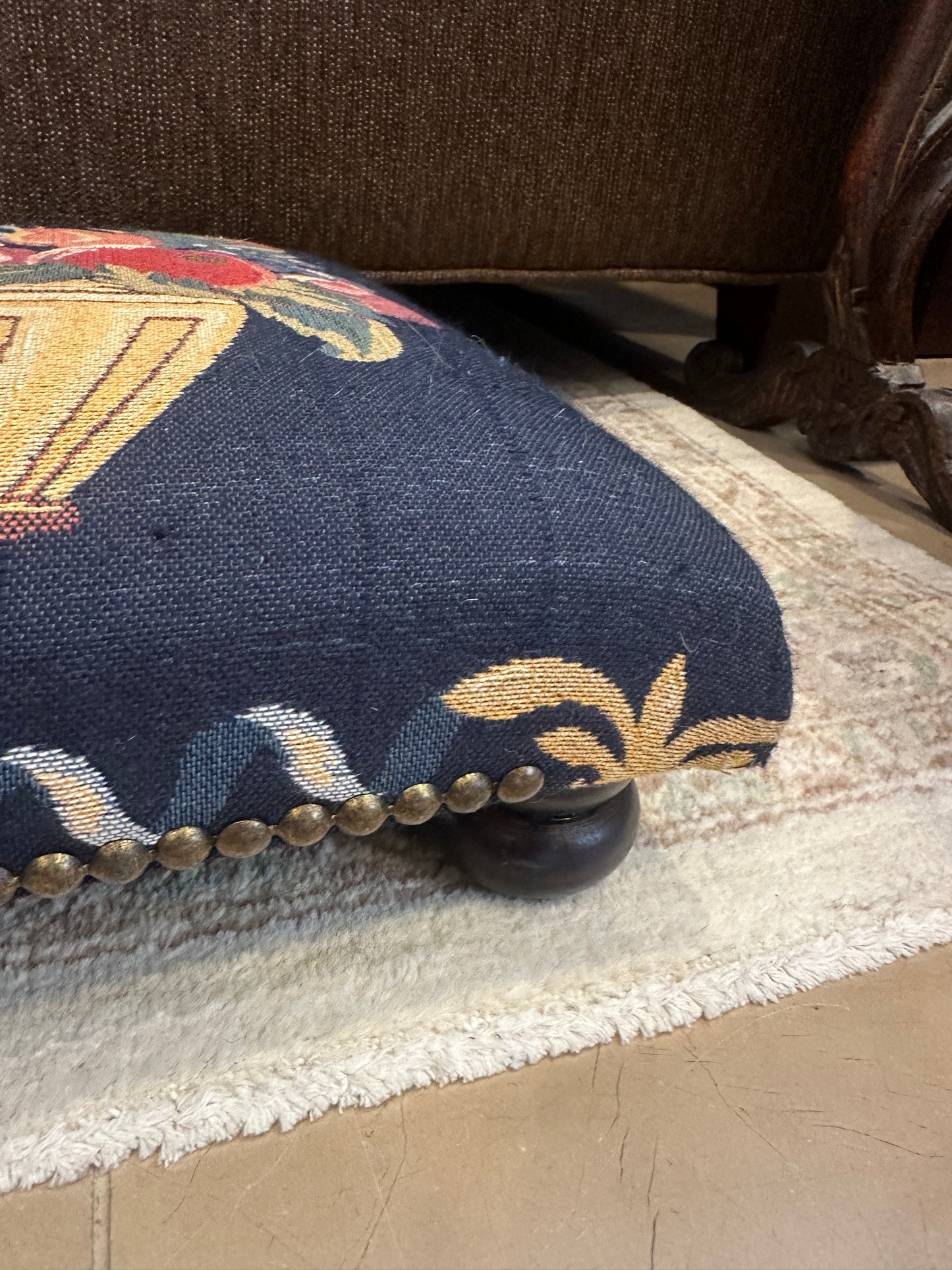 Footstool - Fruit Bowl (01401P)