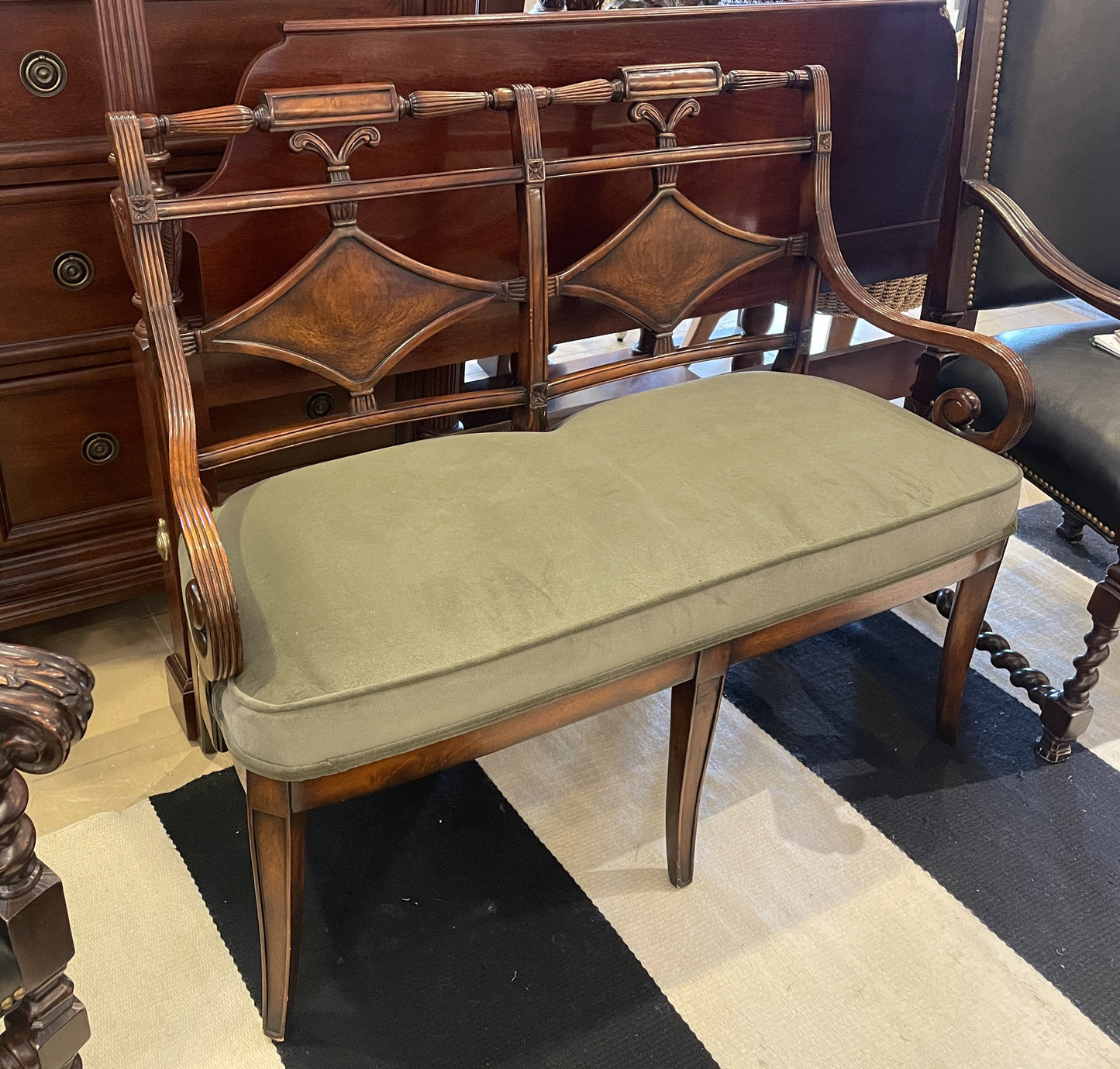 Theodore Alexander Patroness Bench (0HS005)