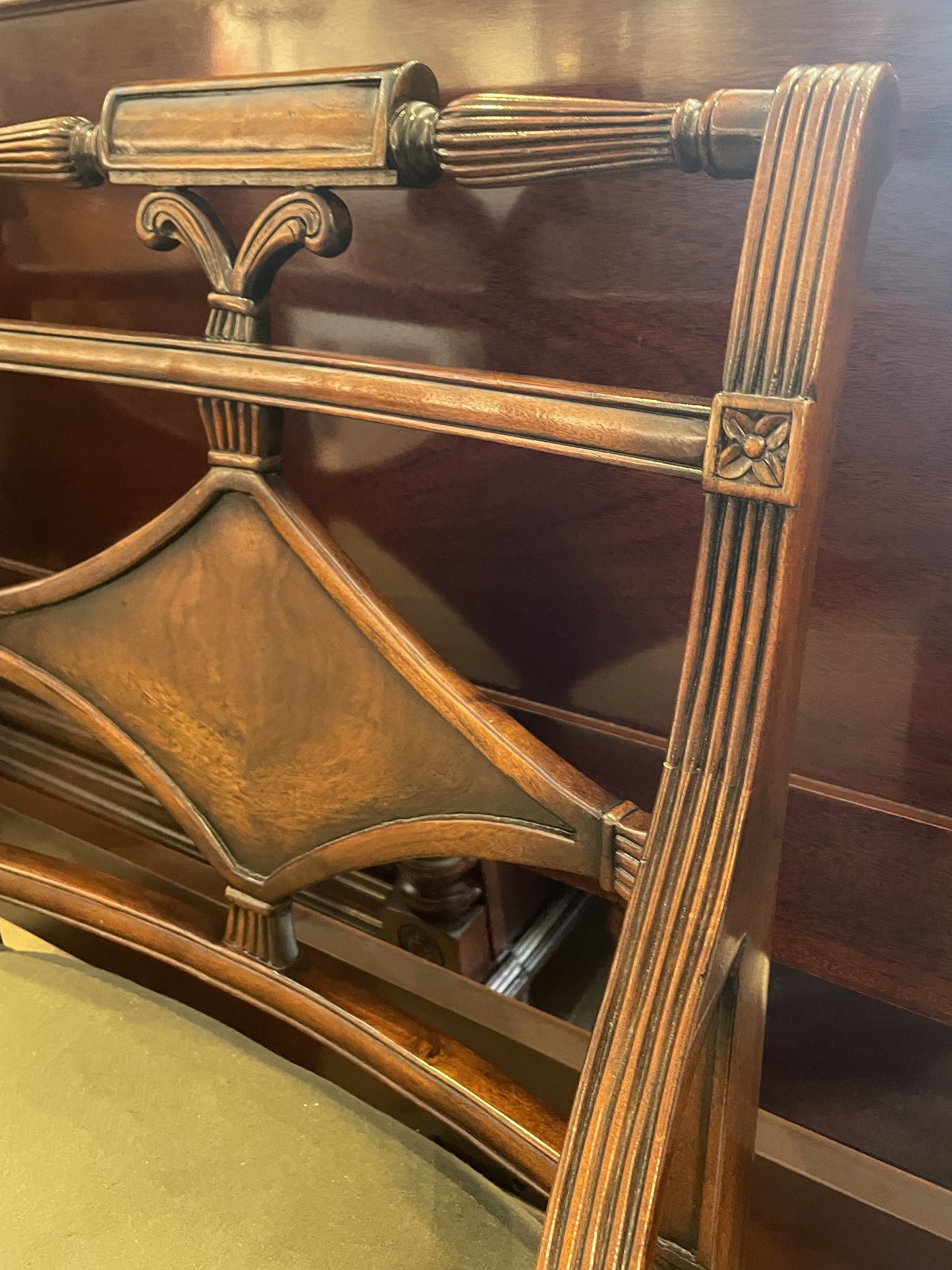 Theodore Alexander Patroness Bench (0HS005)