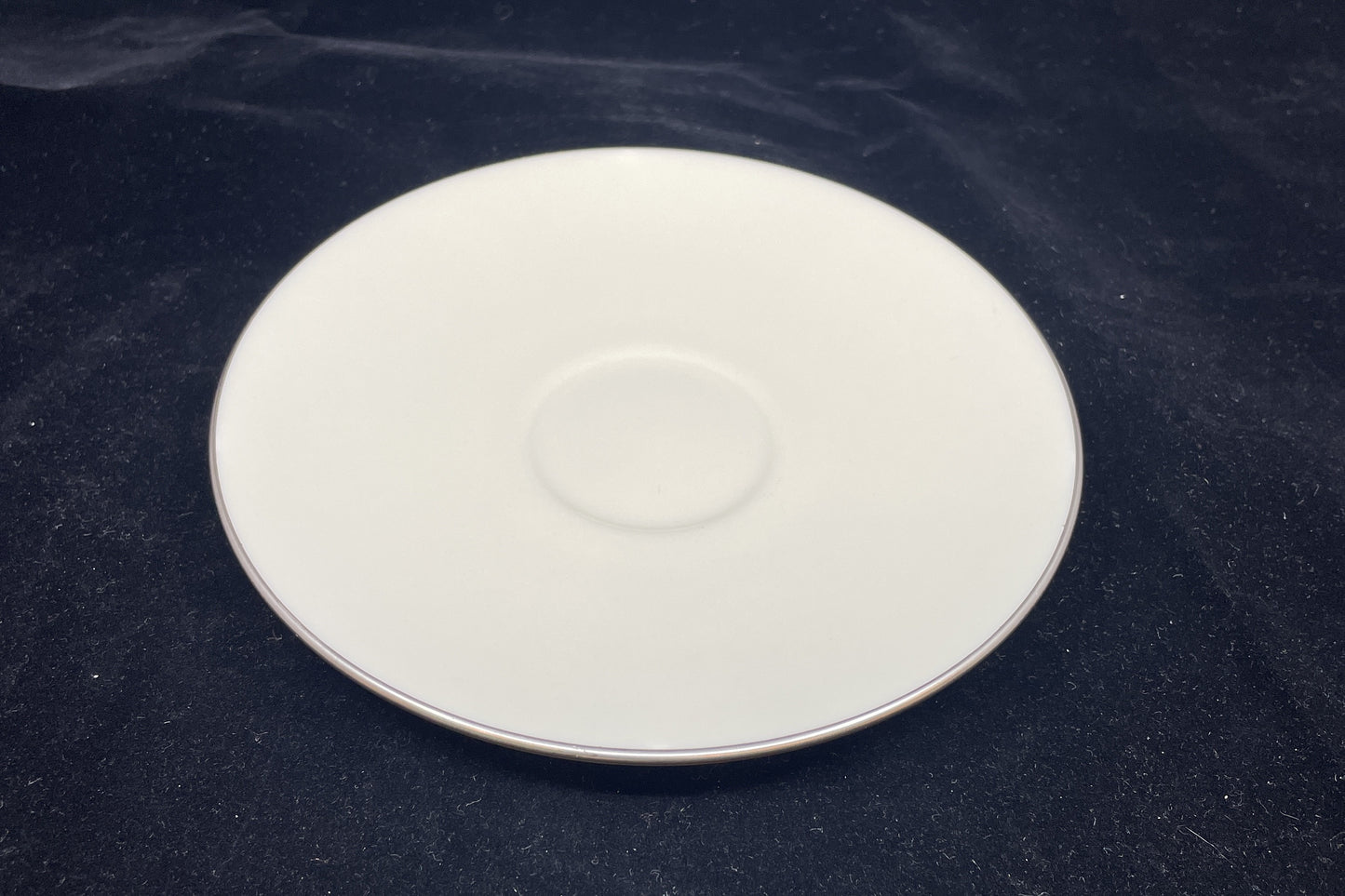 Lenox Olympia Platinum China, Setting for 8 (0HX001)