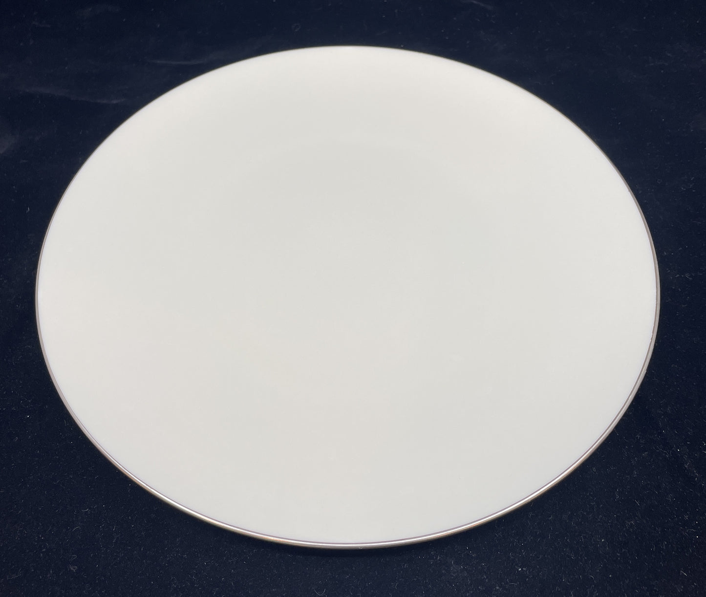 Lenox Olympia Platinum China, Setting for 8 (0HX001)