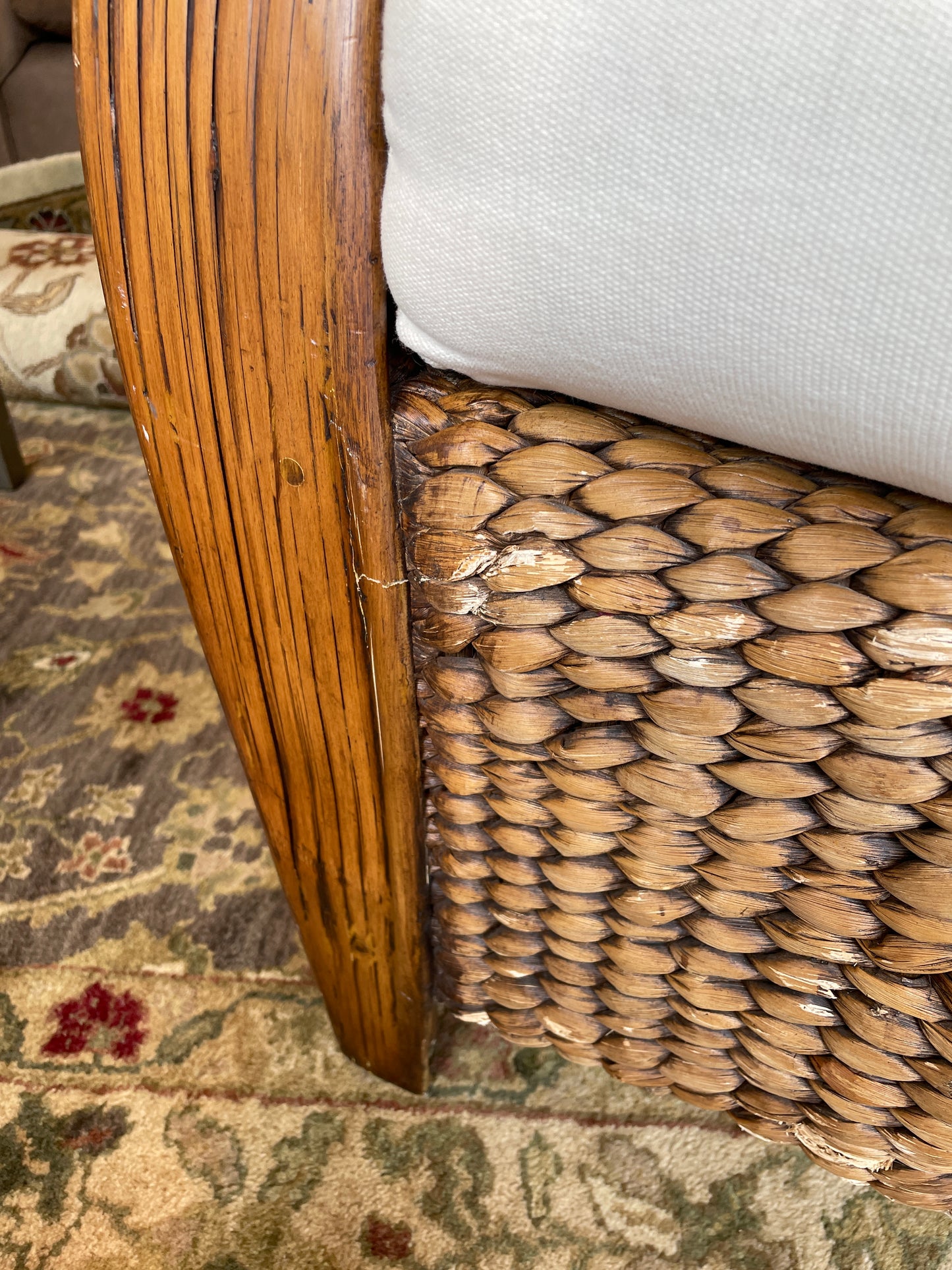 British Colonial Arm Chair (01B01Y)