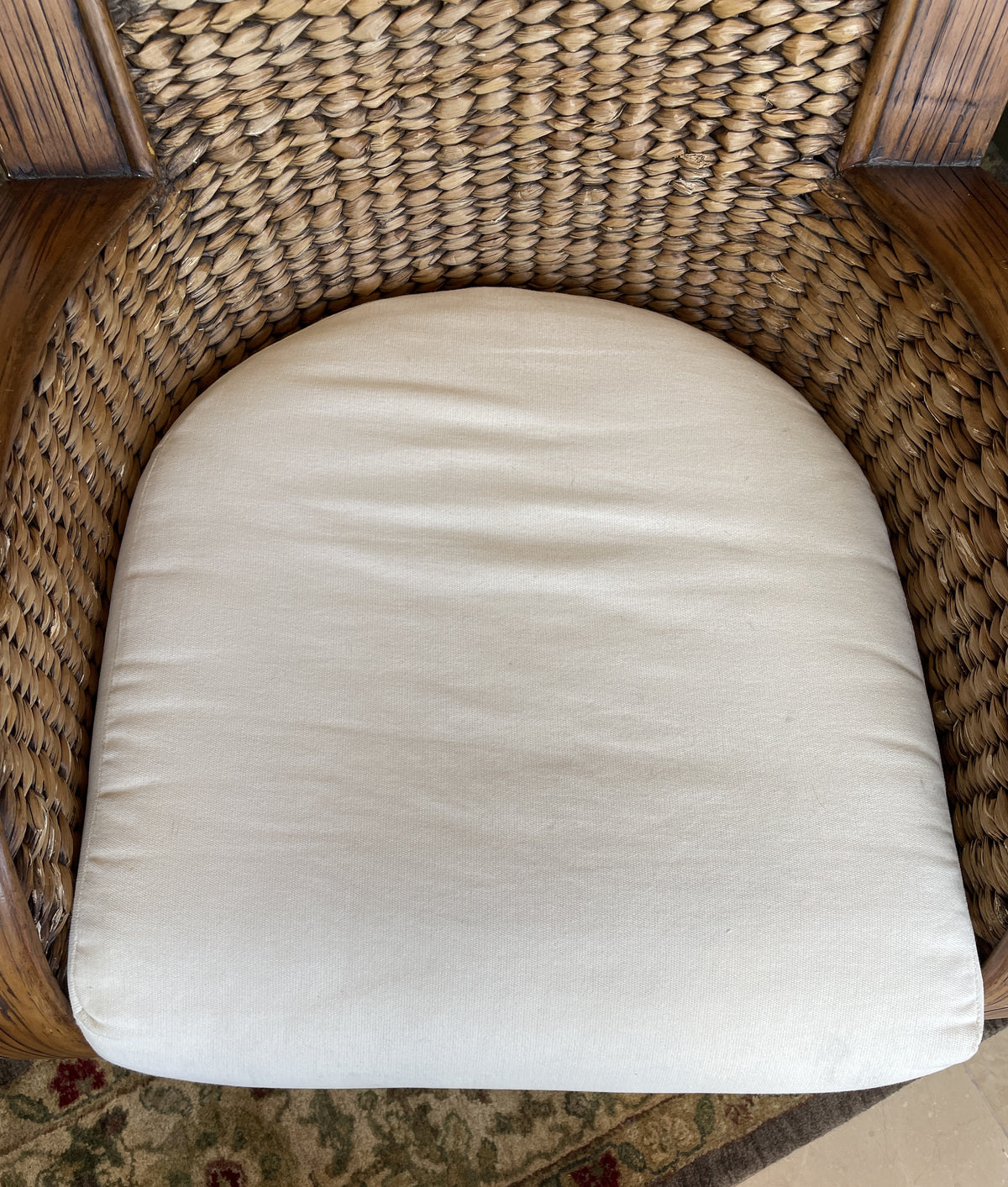 British Colonial Arm Chair (01B01Y)