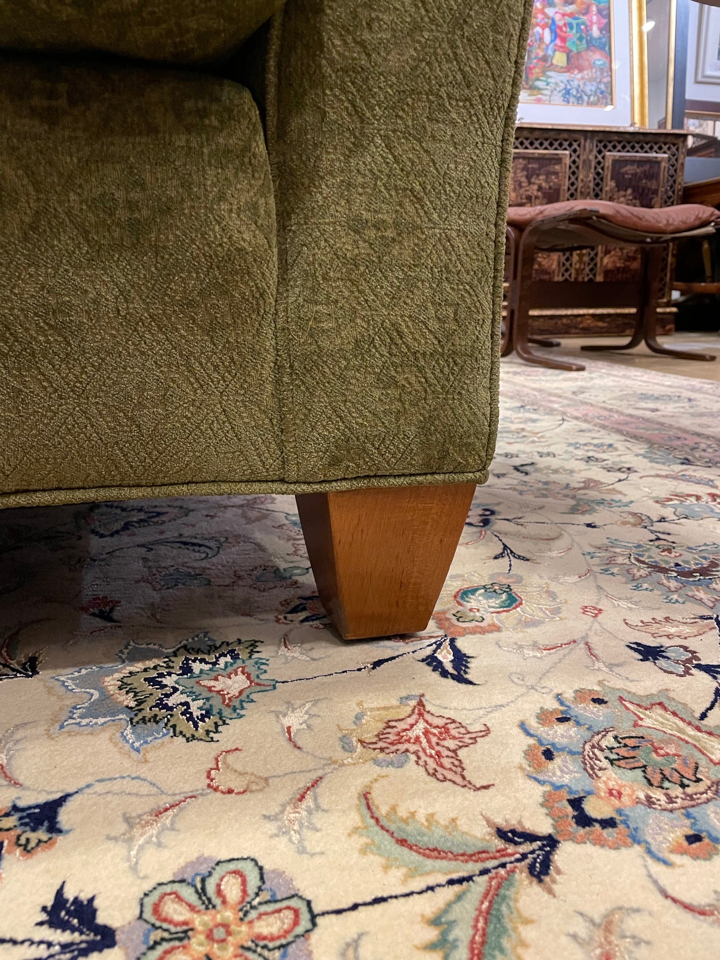 Stickley Camelback Loveseat AS IS (C37YXW)